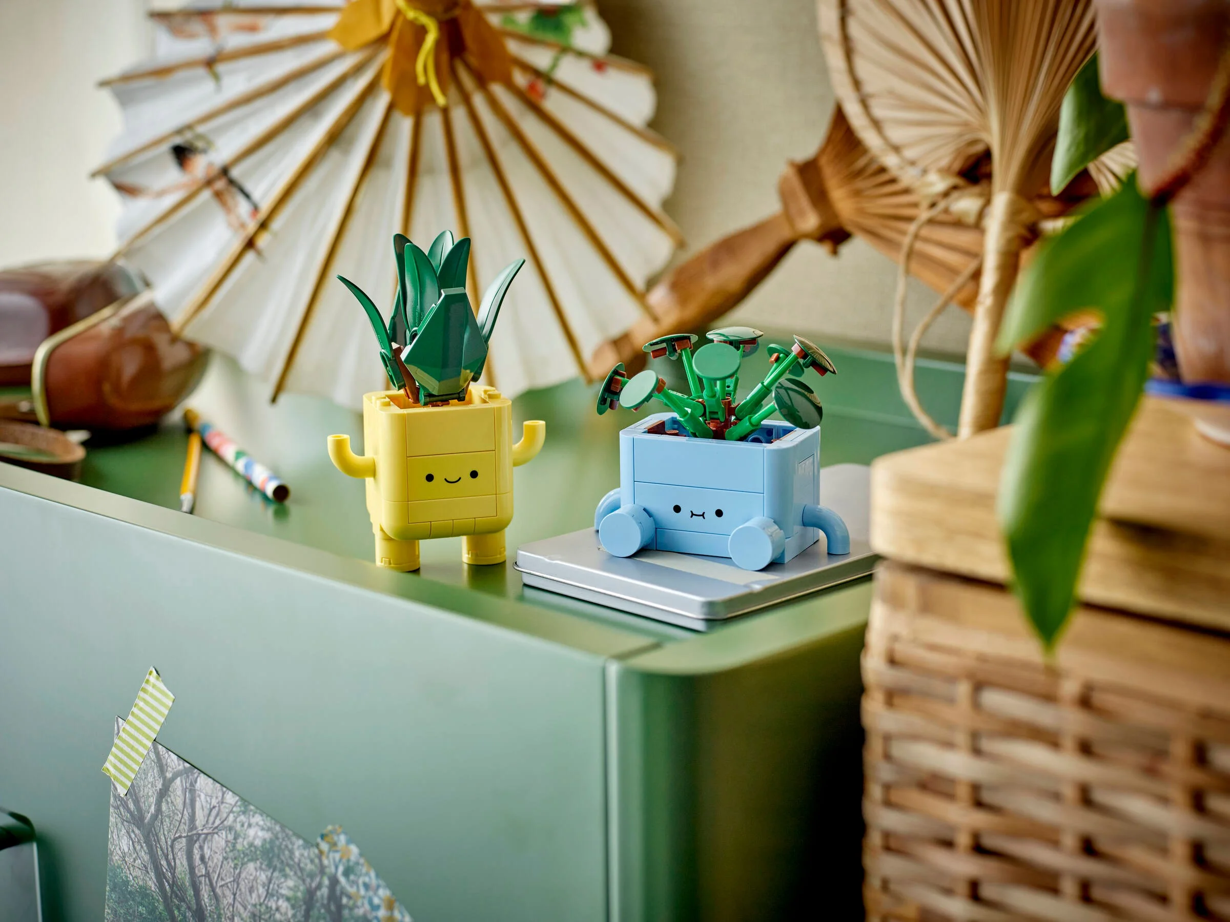 Două plante LEGO 