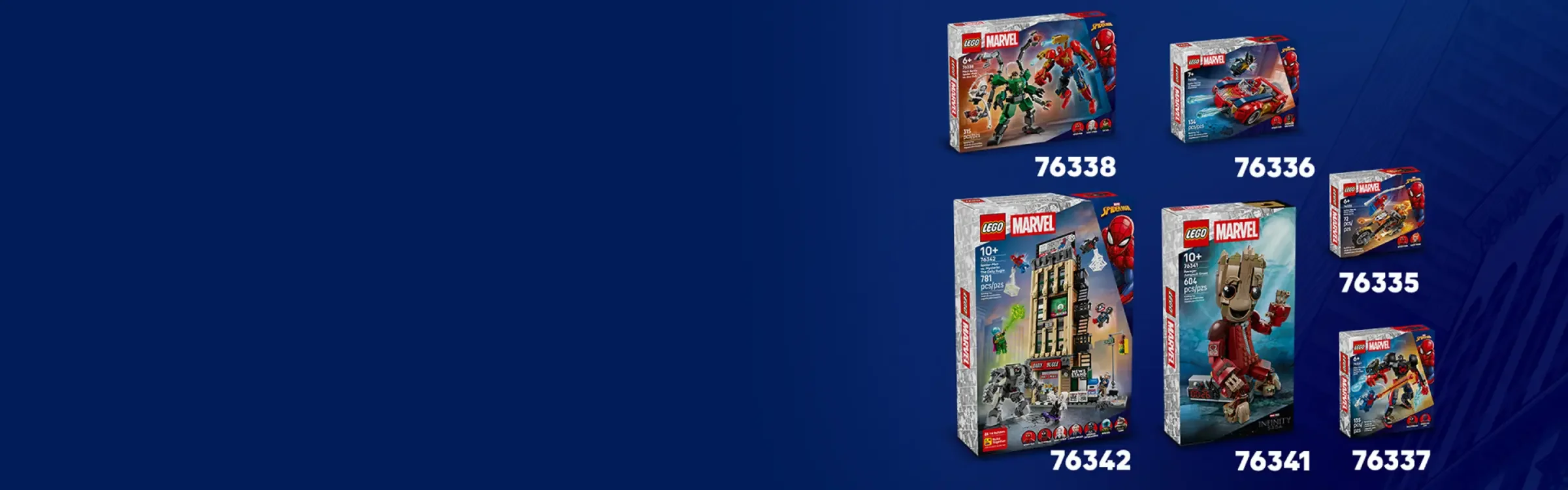 Diverse seturi LEGO Marvel, inclusiv modele Spider-Man și Groot, afișate pe fundal albastru.