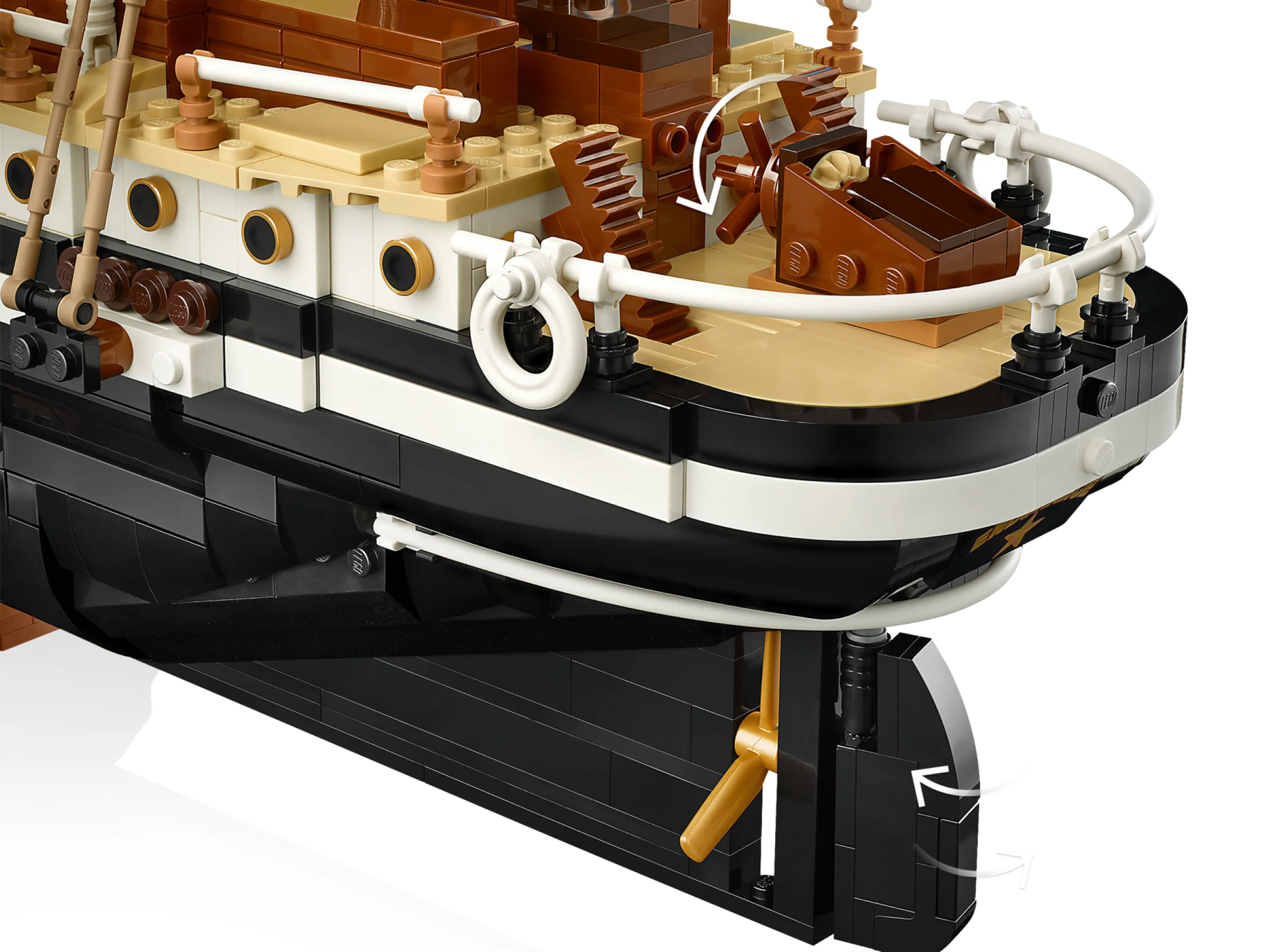 Detaliu cu cârma și elicea modelului LEGO Endurance, accent pe mecanismul de funcționare.