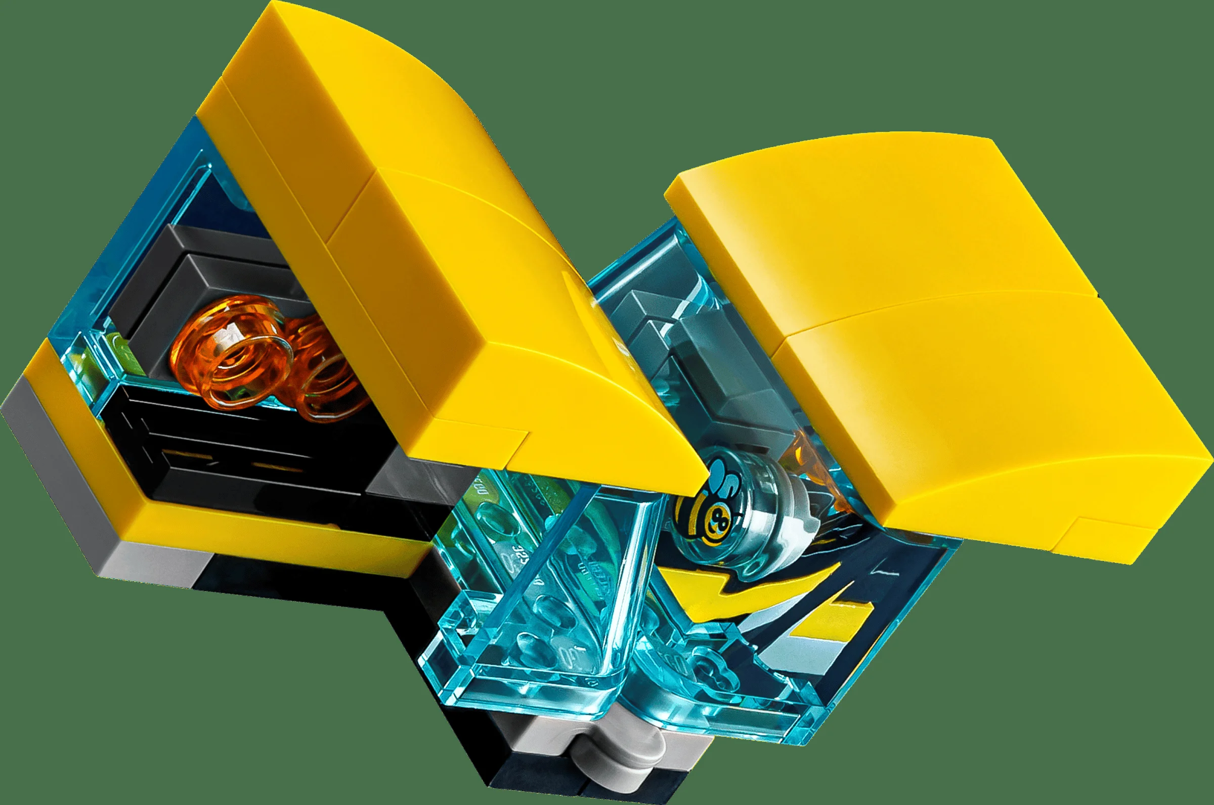 Detalii ale construcției LEGO Bumblebee 10338, cu elemente galbene și albastre transparente.