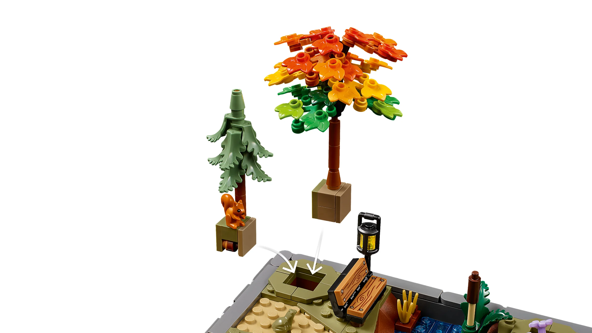 Detaliu cu copaci, veveriță și bancă din setul LEGO Autumn Cottage Garden. Detalii superbe!