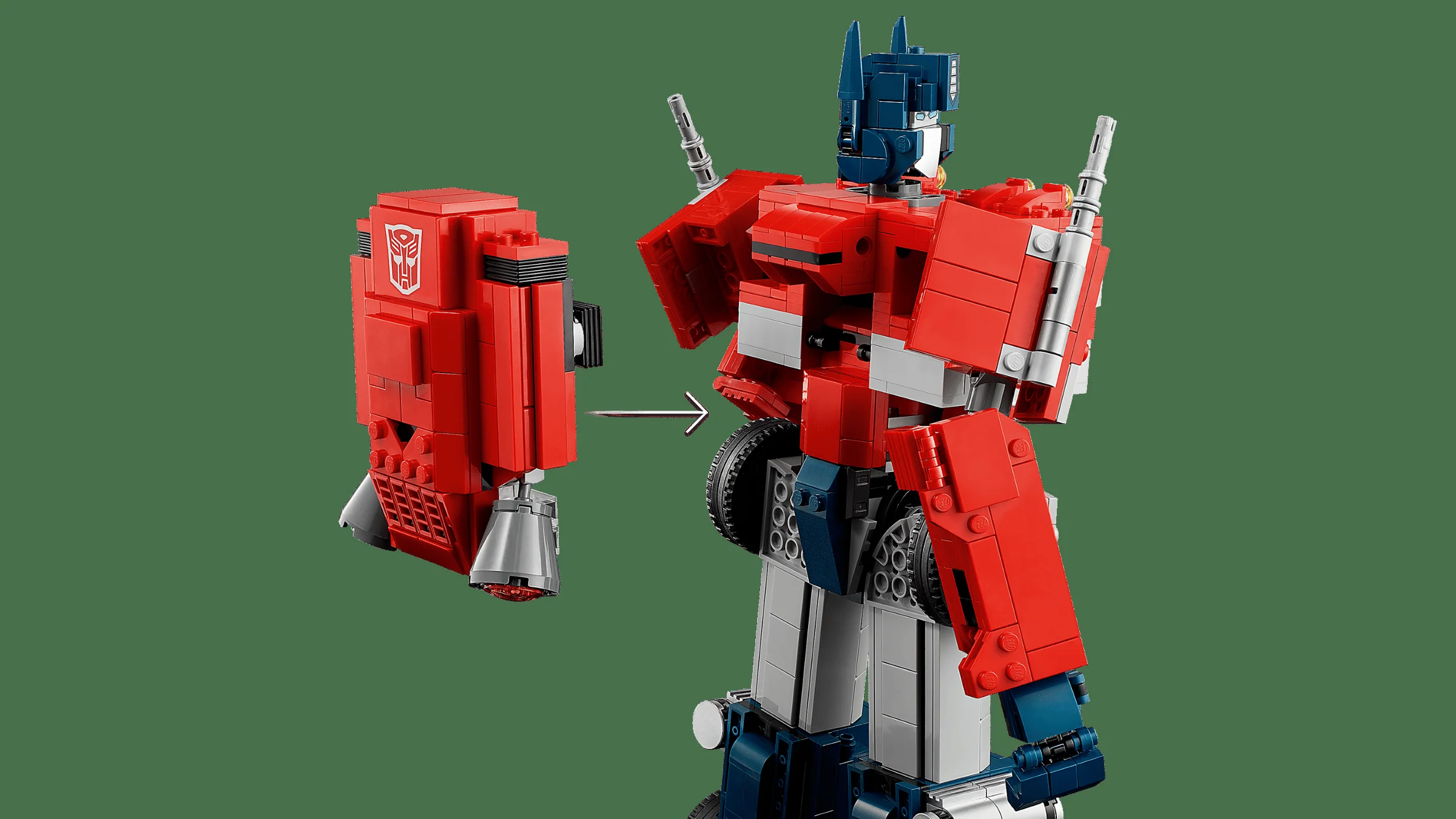 Optimus Prime LEGO cu un accesoriu detașabil, demonstrând funcția de transformare.