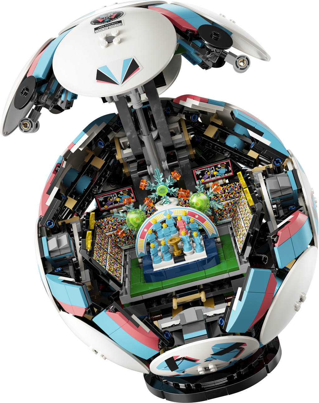 LEGO anunță LEGO Editions Football (43019): O minge de fotbal revoluționară care ascunde un stadion întreg în interior