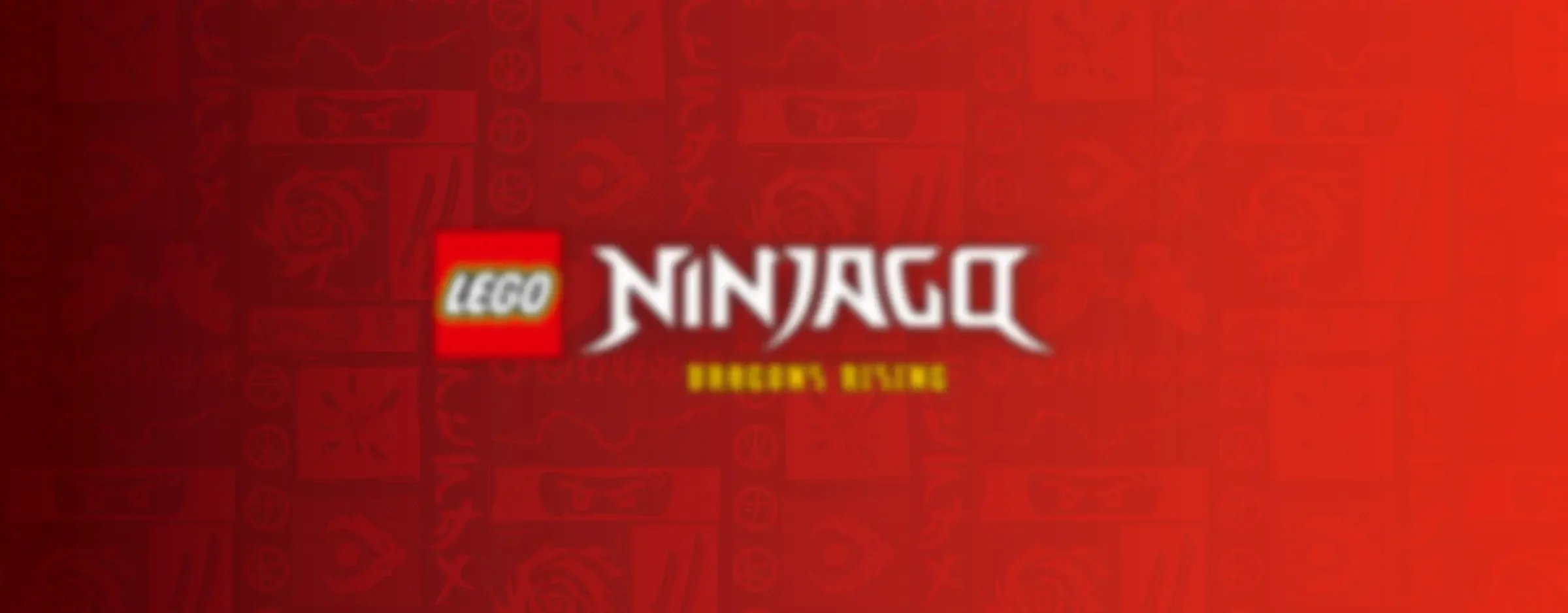 Logo LEGO Ninjago: Dragons Rising pe un fundal roșu cu detalii subtile.
