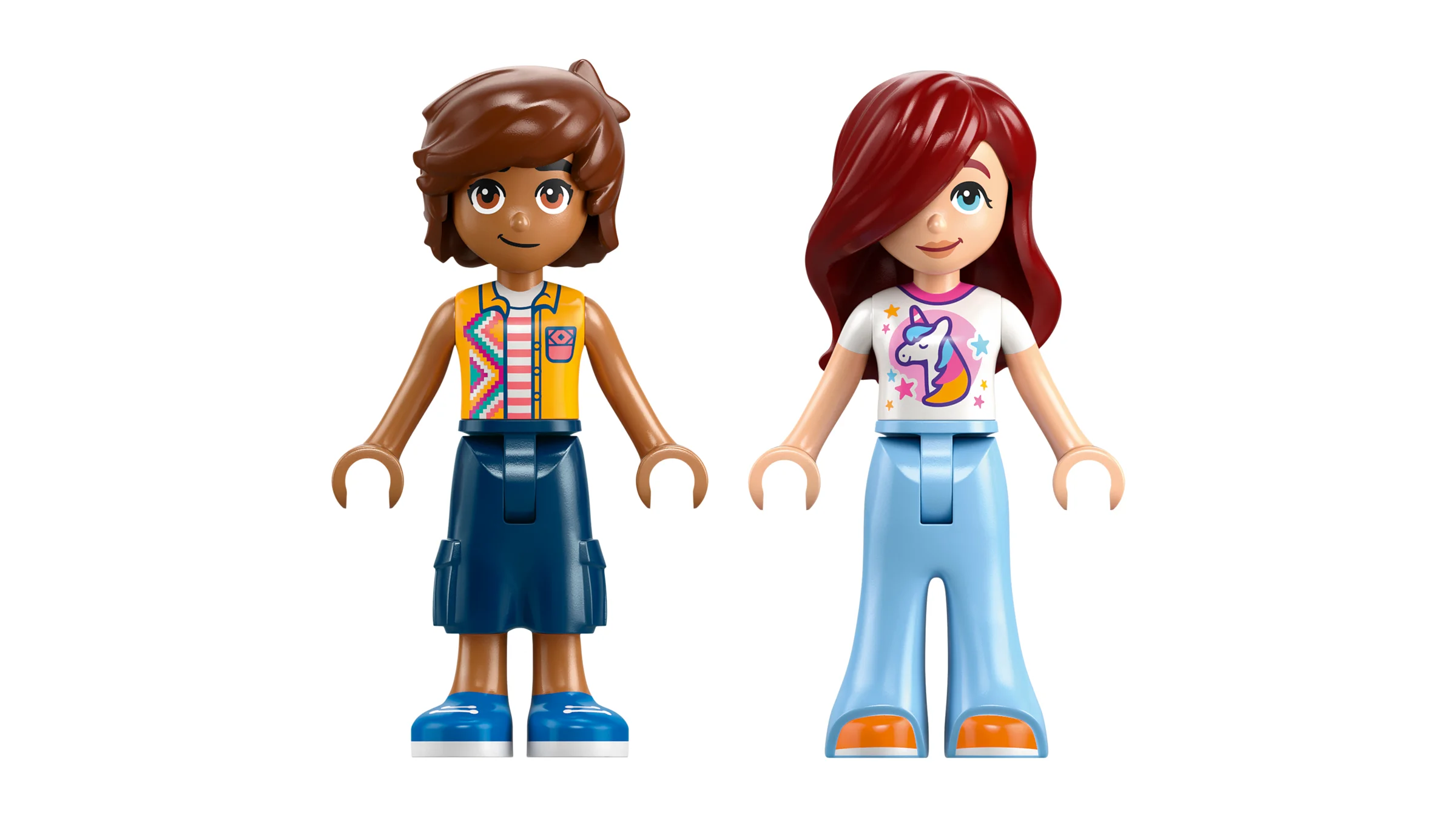 Imagine cu cele două minifigurine incluse în set: o fată brunetă și o fată cu păr roșcat.