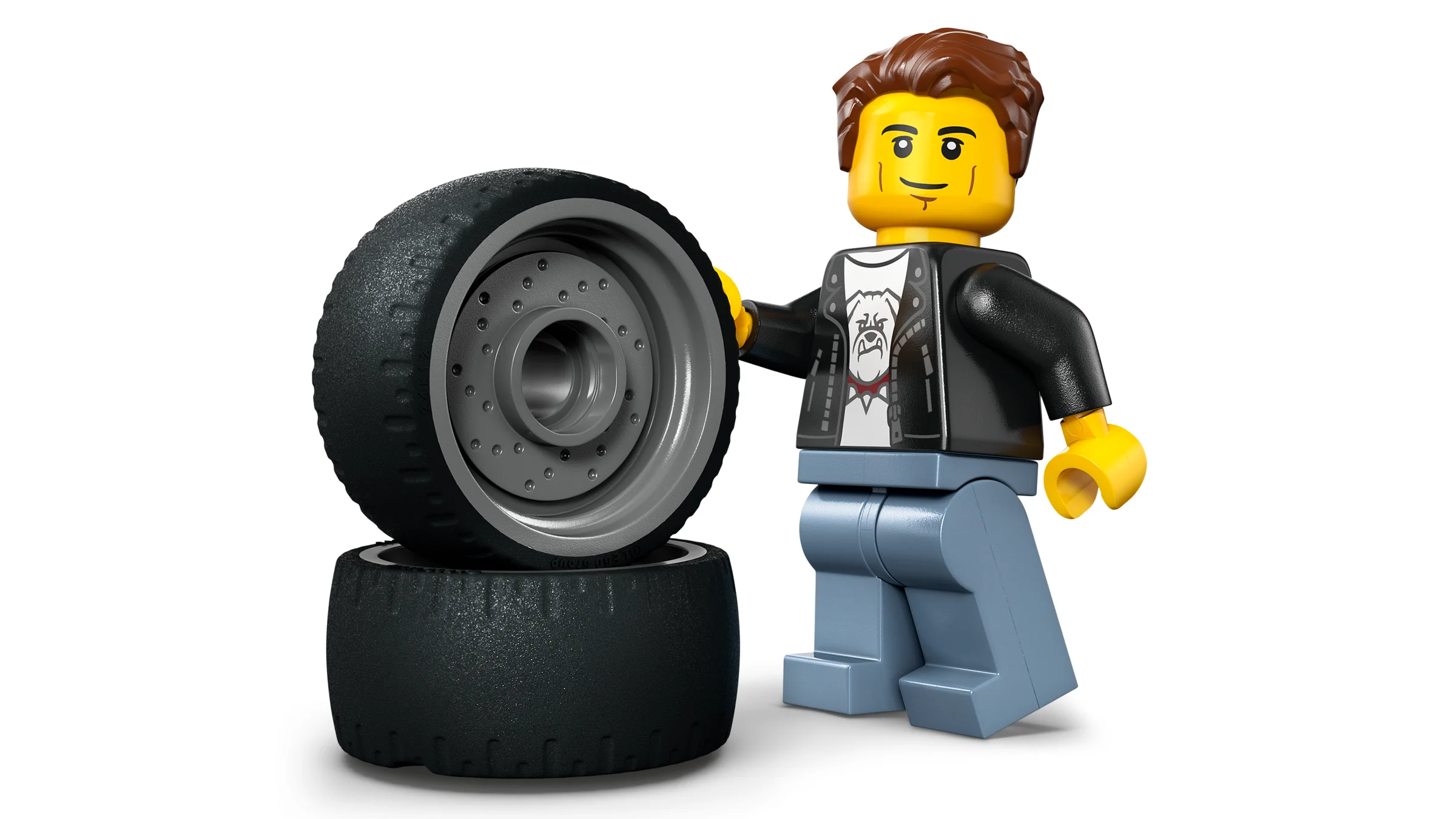 Minifigurină cu pneuri auto. Detaliu set 60485 Hot Rod. Imagine focalizată pe personaj.