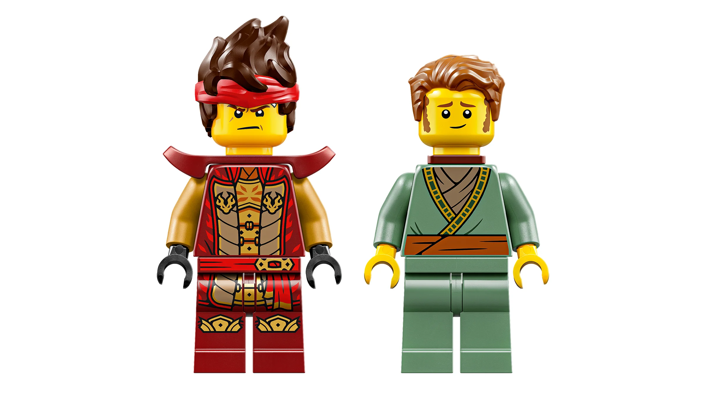 Două minifigurine Ninjago: Kai cu armură roșie și un alt personaj cu haine verzi.