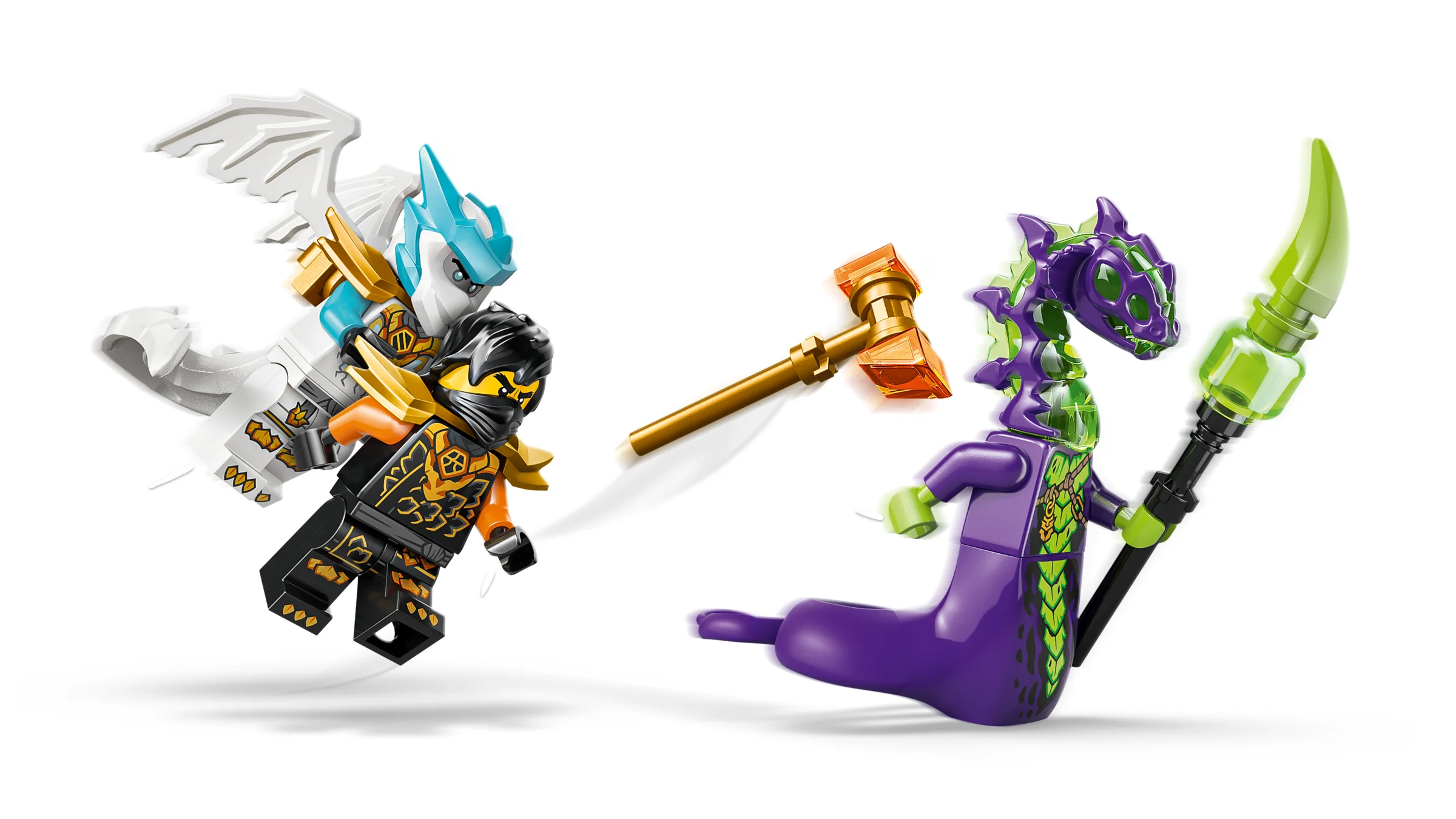 Minifigurinele Cole, Sora și Lord Ras într-o luptă din Ninjago.