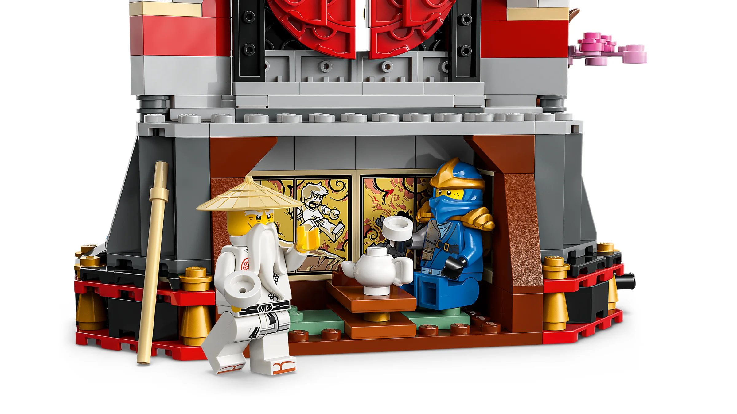 Prezentare detaliată a minifigurinelor Sensei Wu și Jay din setul LEGO Ninjago 71866.