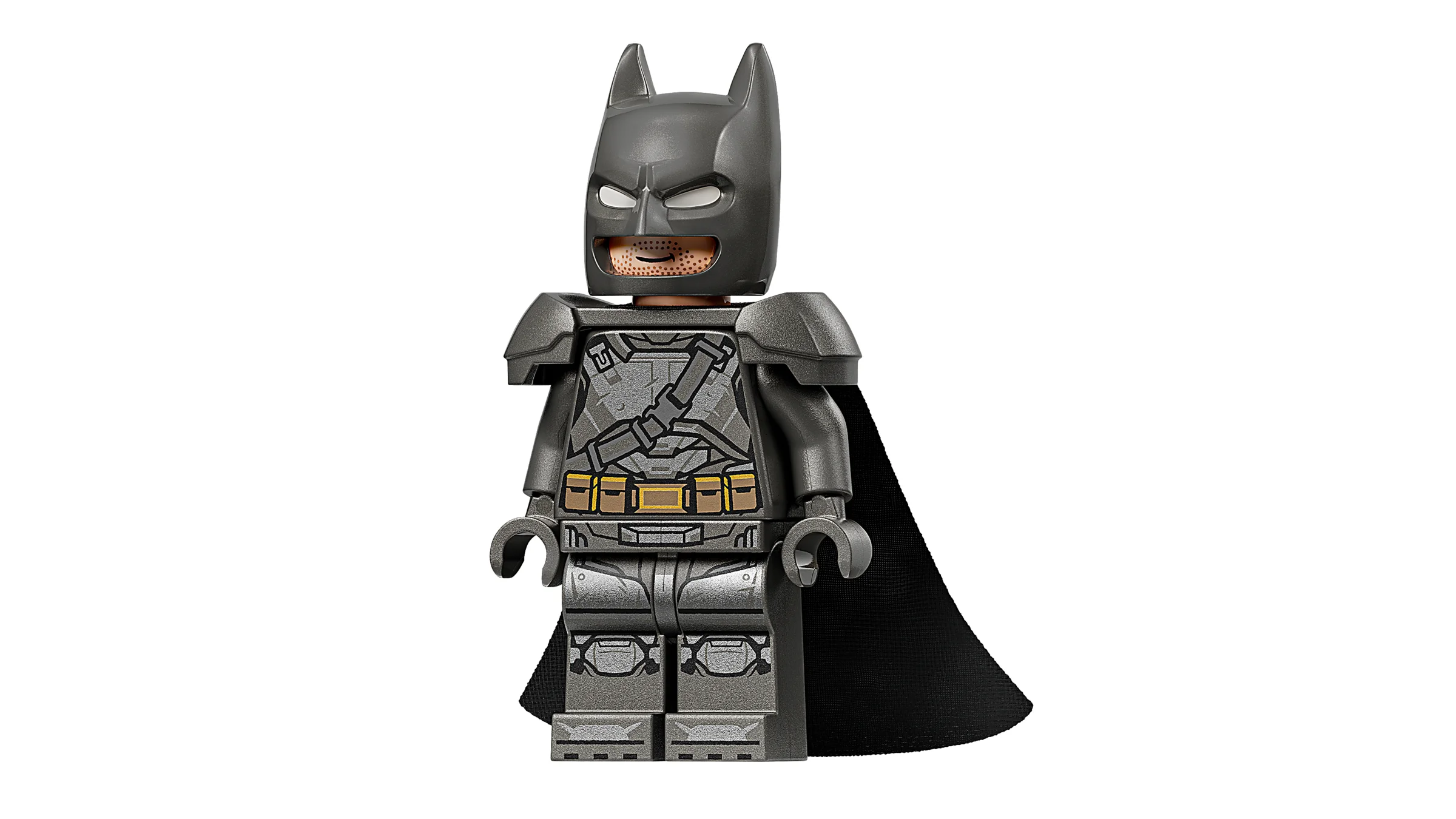 Figurină Batman blindat, detaliată, cu mască, armură și pelerină neagră.