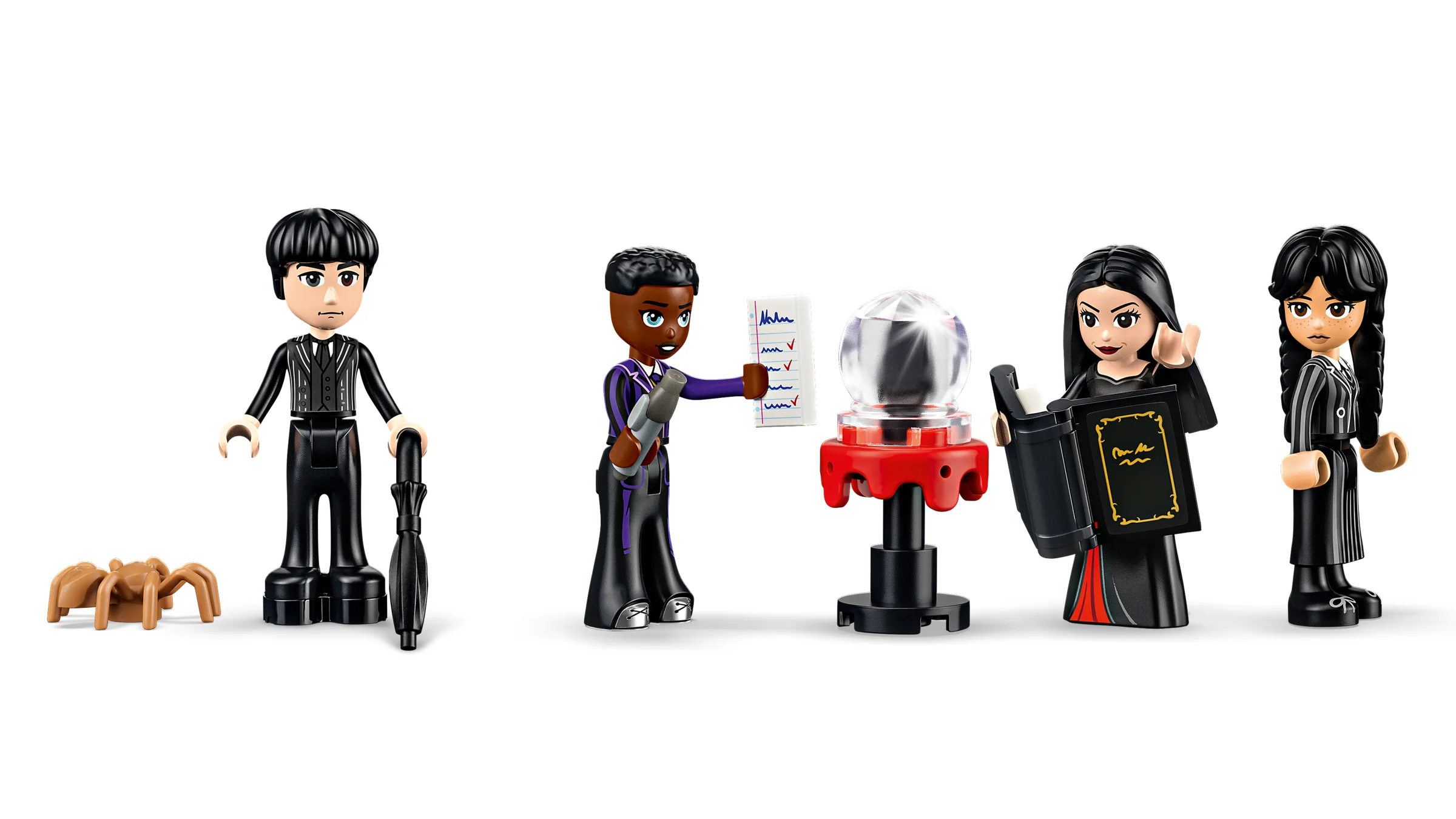Imagine cu minifigurinele Wednesday: Wednesday, Morticia, Pugsley și Eugene.
