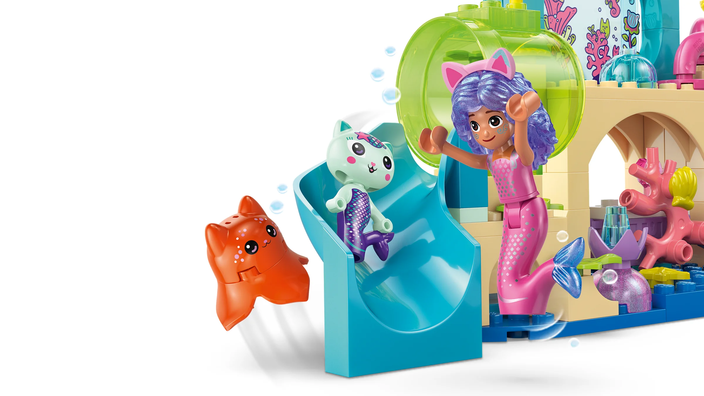 Gabby și prietenii se distrează în acvariul plin de aventuri! Tobogan, accesorii și figurine colorate.