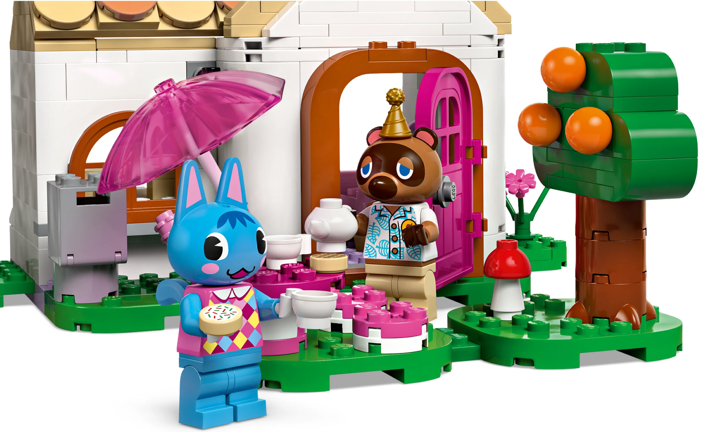 Prim-plan cu minifigurinele Nook și Rosie la o petrecere a ceaiului în fața caselor lor.