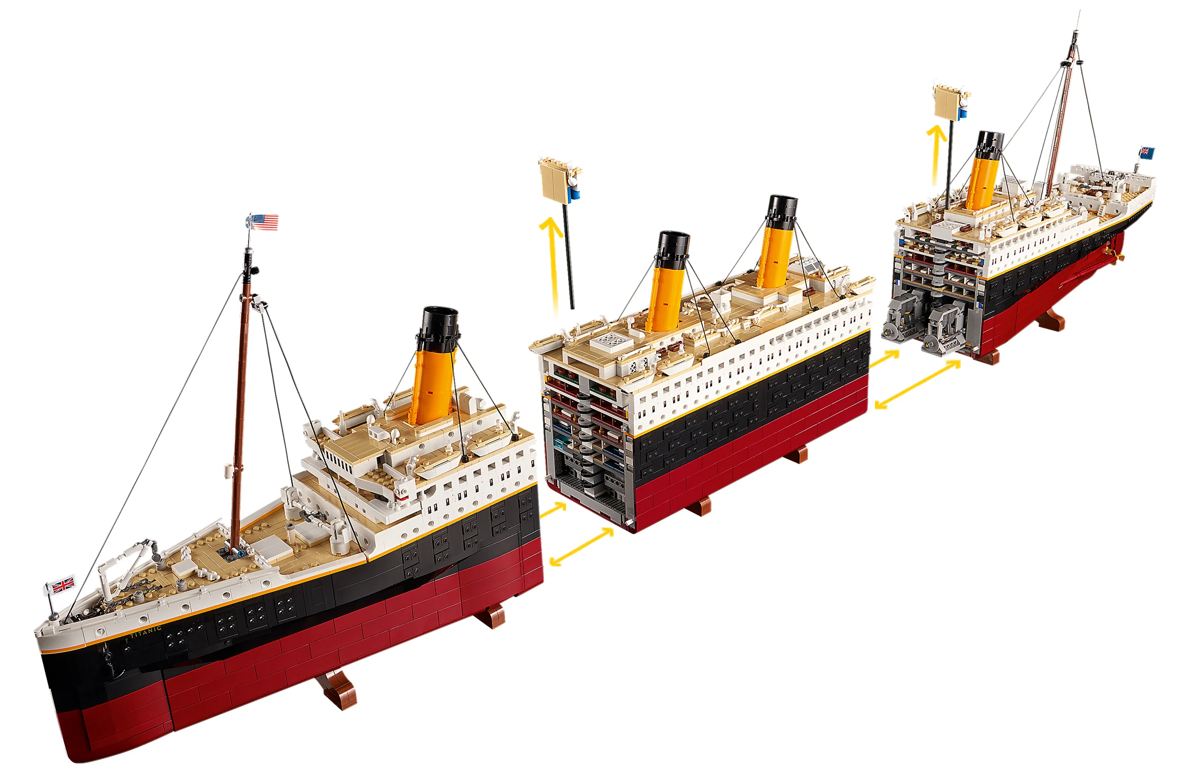Titanic-ul LEGO poate fi separat în trei secțiuni pentru a vedea interioarele.