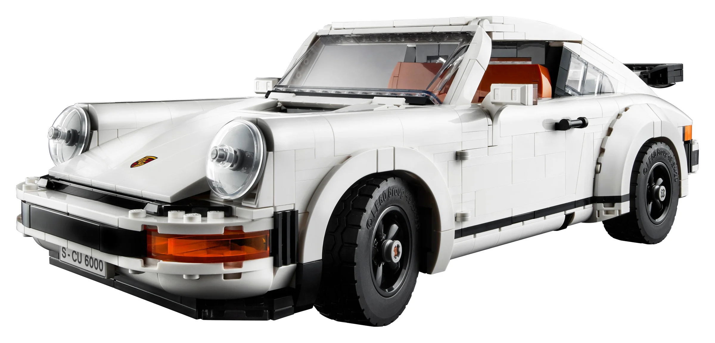 Imagine detaliată a modelului LEGO Porsche 911 alb, accent pe design și caracteristici.