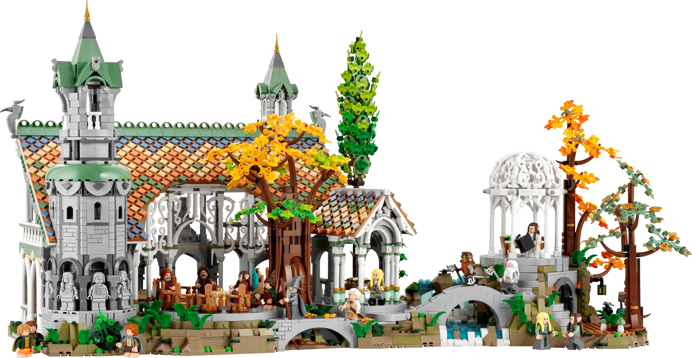 Imagine detaliată a setului LEGO Rivendell, cu clădiri, minifigurine și peisaj.