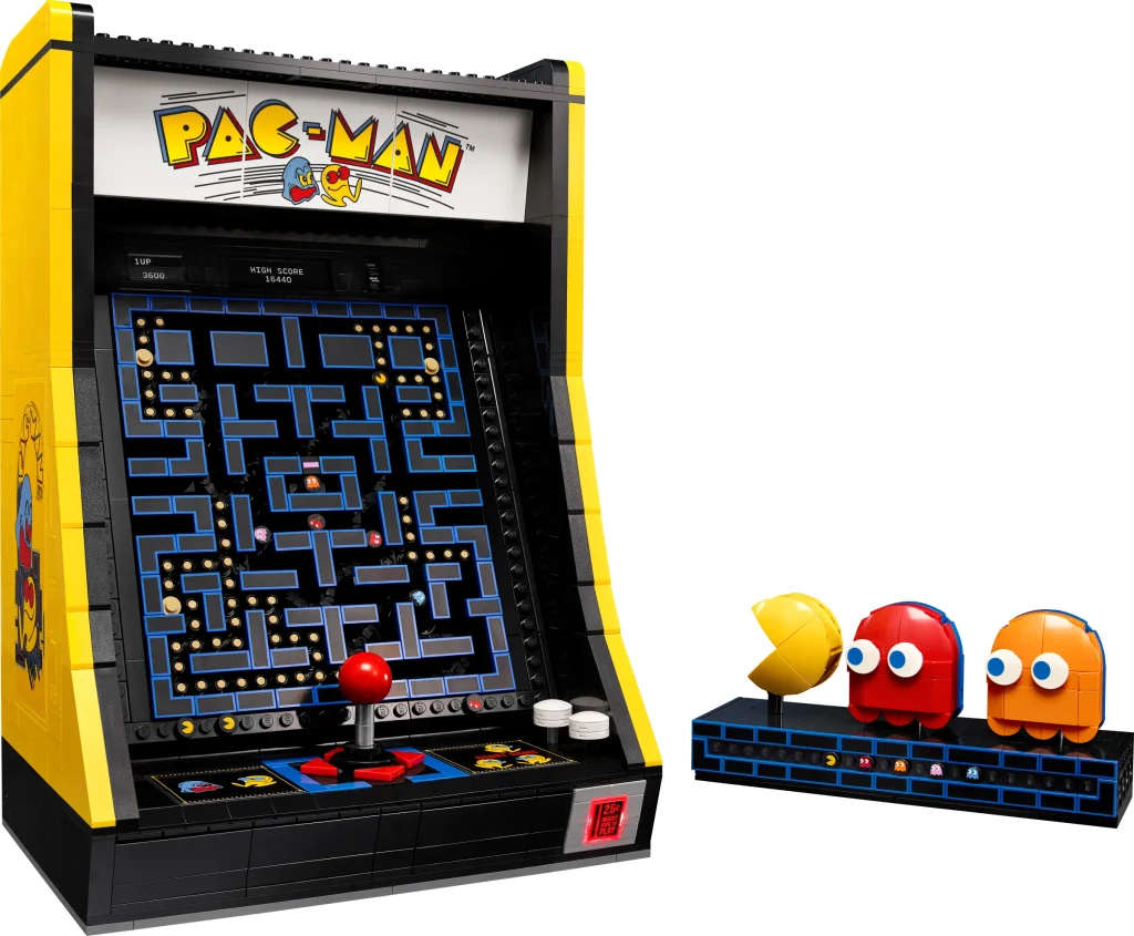 Imagine detaliată a modelului LEGO PAC-MAN Arcade, setul 10323. Un set nostalgic și detaliat.