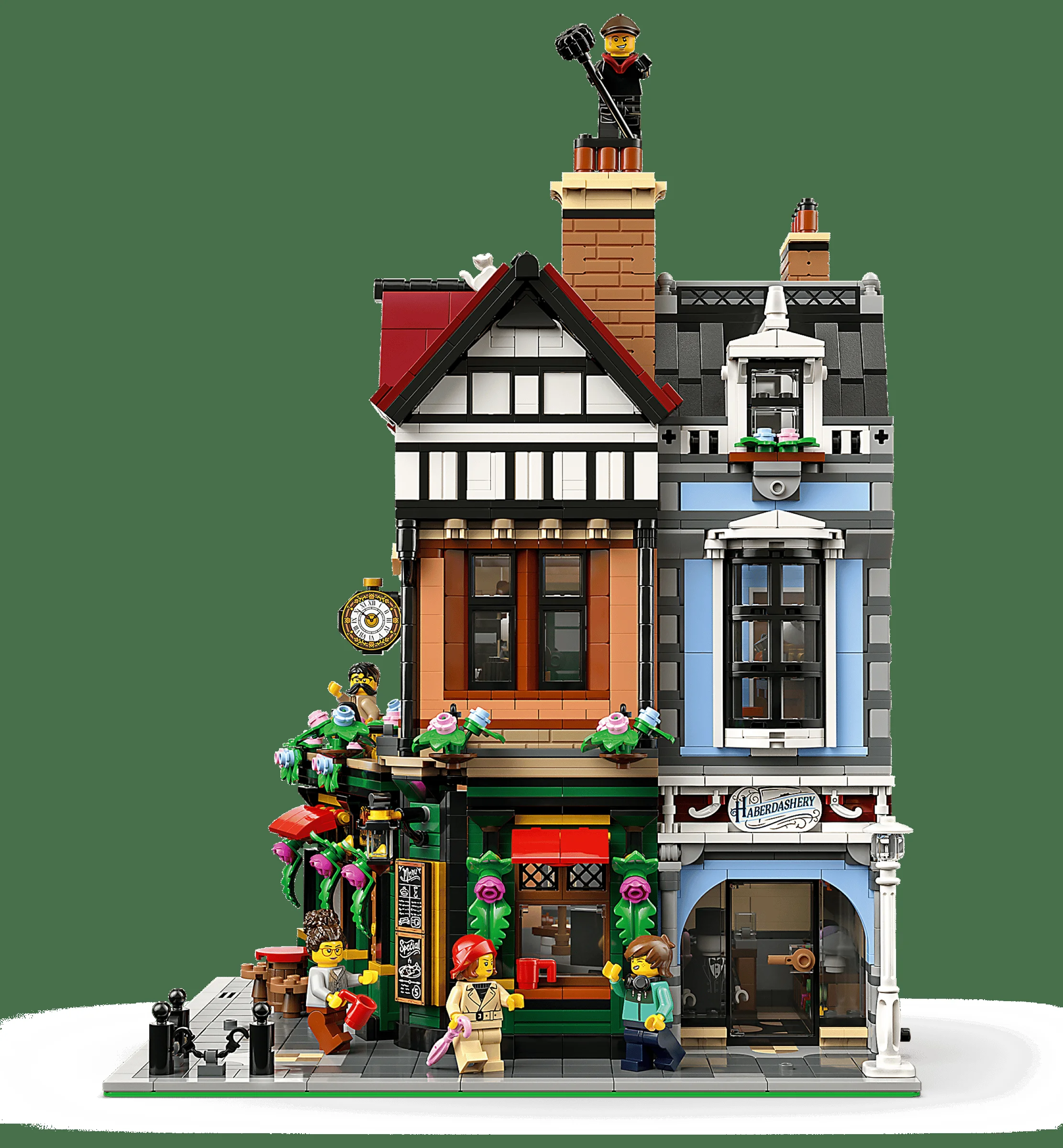 Imagine completă a modelului LEGO 10350 Tudor Corner, cu minifigurine și detalii arhitecturale.