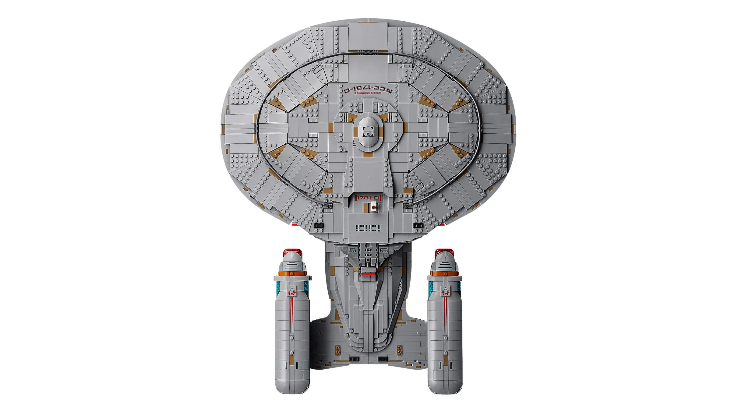 O vedere din spate a modelului LEGO U.S.S. Enterprise NCC-1701-D, detaliind construcția.