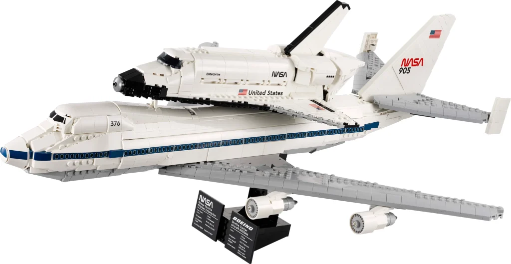 LEGO 10360 - Recenzie LEGO Icons 10360 Shuttle Carrier Aircraft: Un duo legendar al explorării spațiale