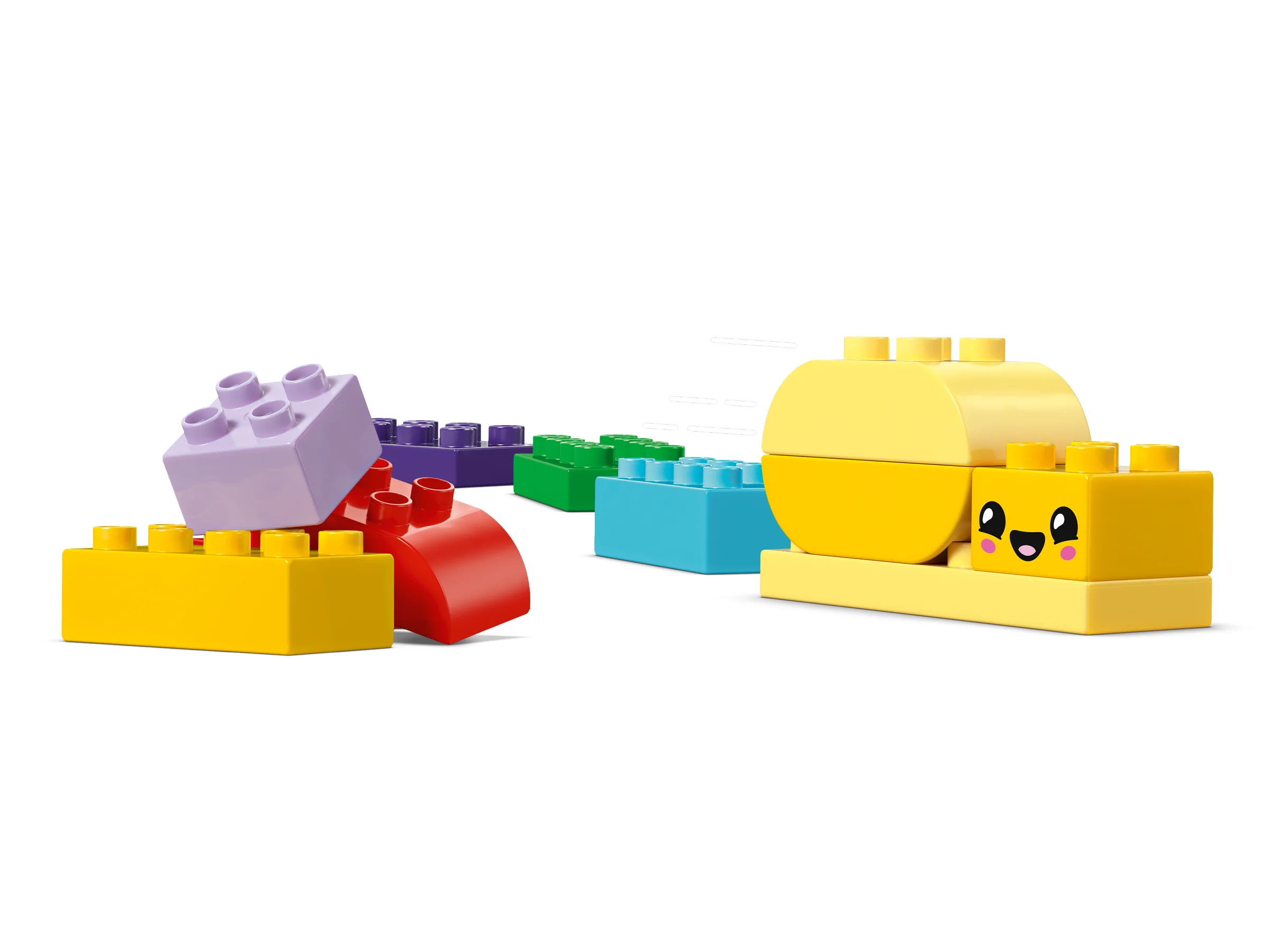 Blocuri Duplo colorate, aranjate într-o compoziție creativă, cu detalii expresive.