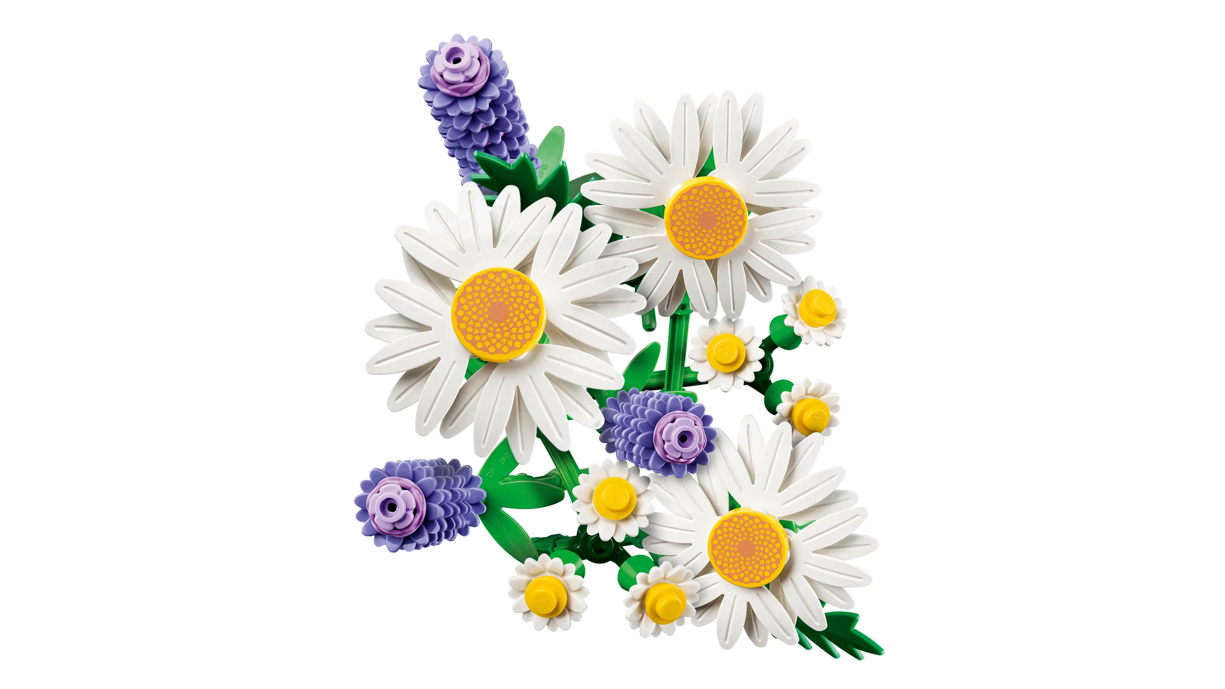 Un buchet LEGO cu margarete albe și flori mov, detaliat și atrăgător.