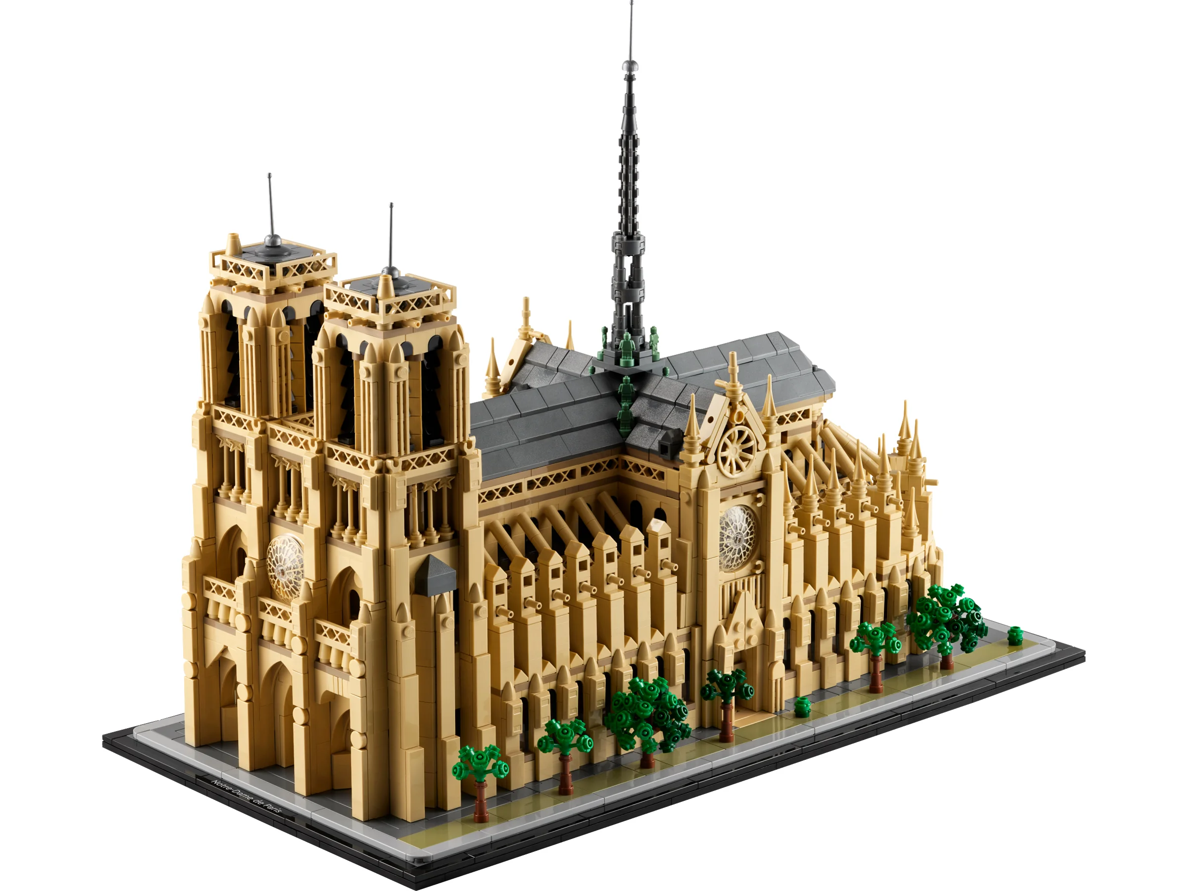 Modelul LEGO Notre-Dame de Paris, o replică detaliată și impresionantă a celebrei catedrale pariziene.