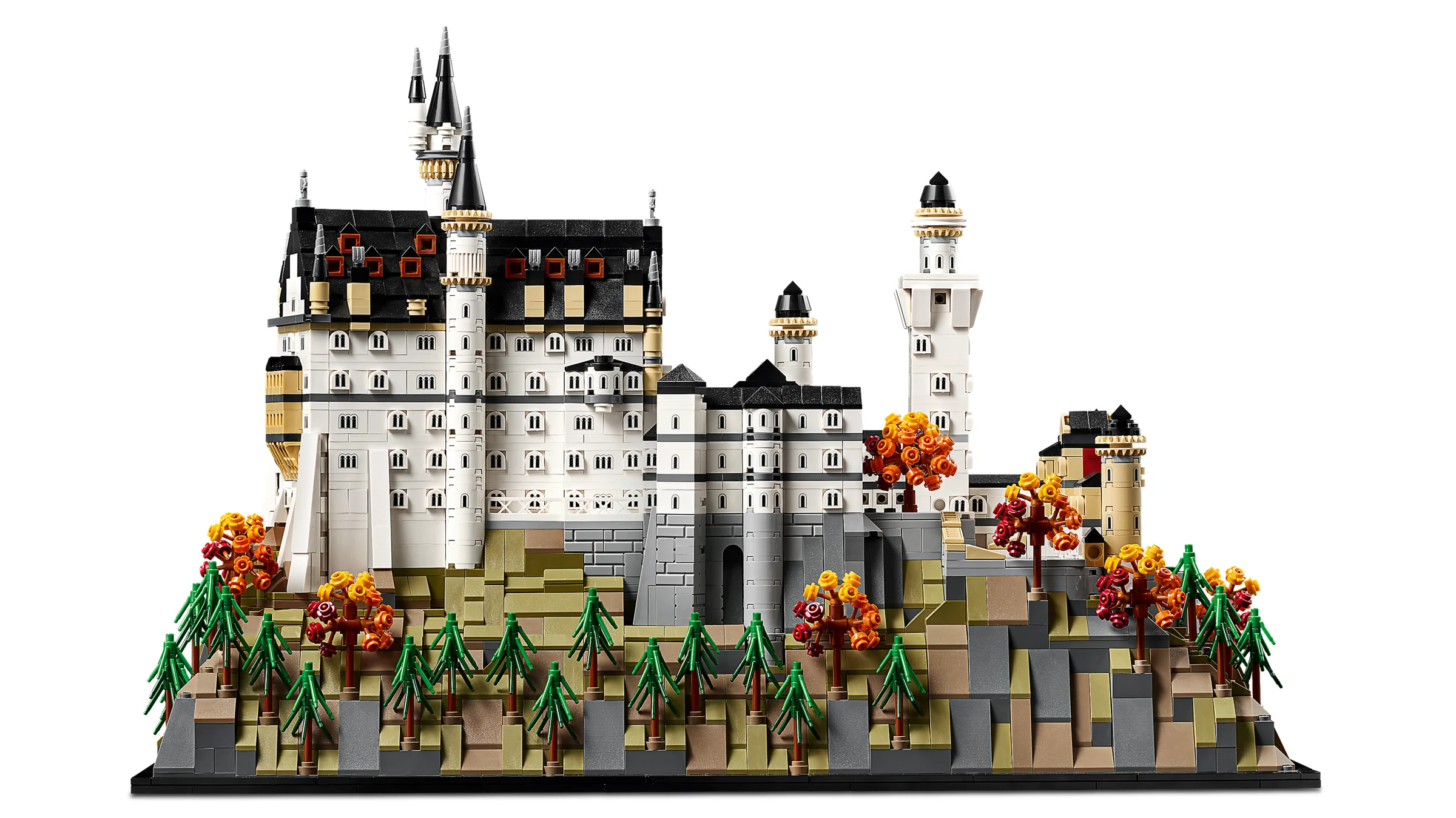 Imagine cu Castelul Neuschwanstein realizat din piese LEGO. O construcție detaliată și impresionantă.
