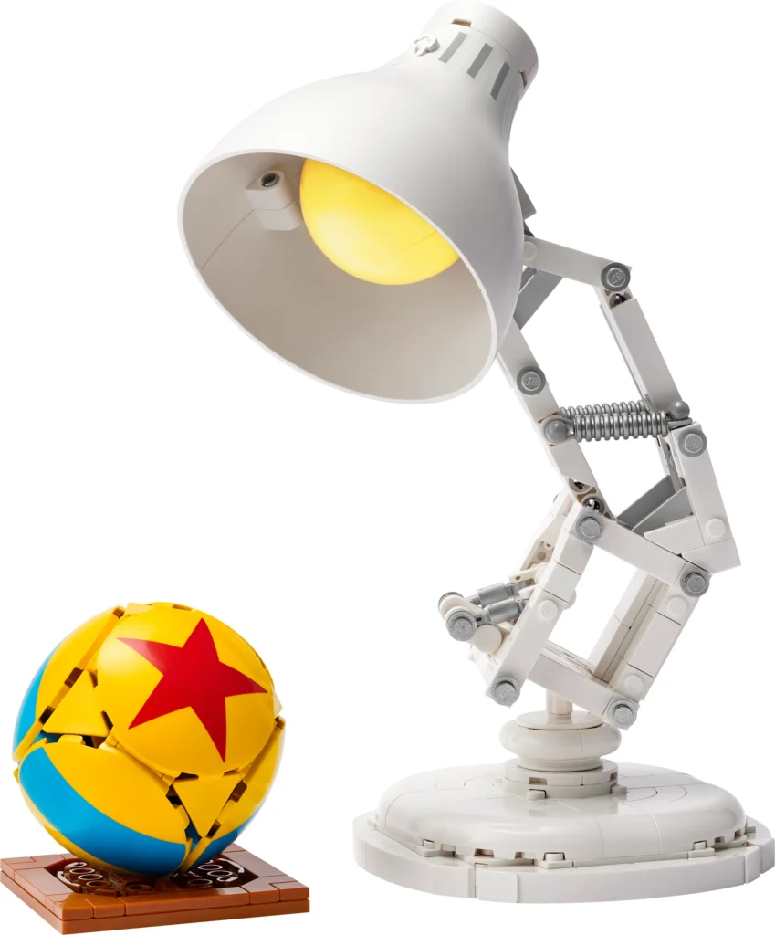 LEGO 21357 - Recenzie LEGO Ideas 21357 Disney Pixar Luxo Jr: O pictogramă a animației construită din piese