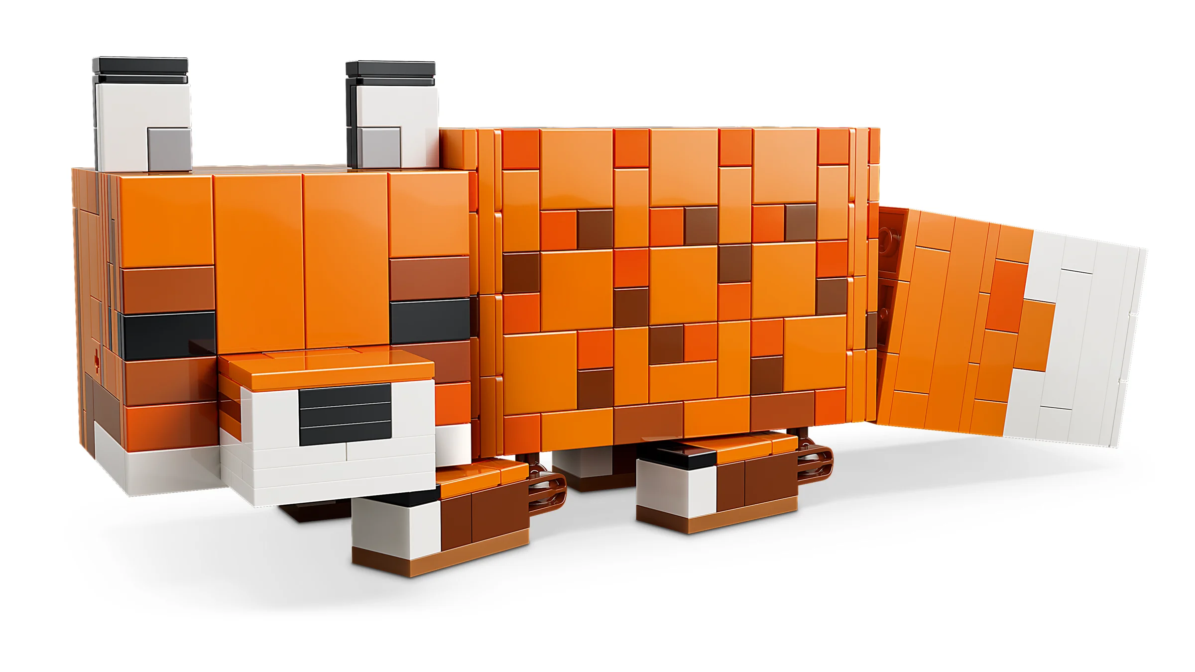 Model detaliat LEGO Minecraft vulpe, cu texturi și culori autentice.