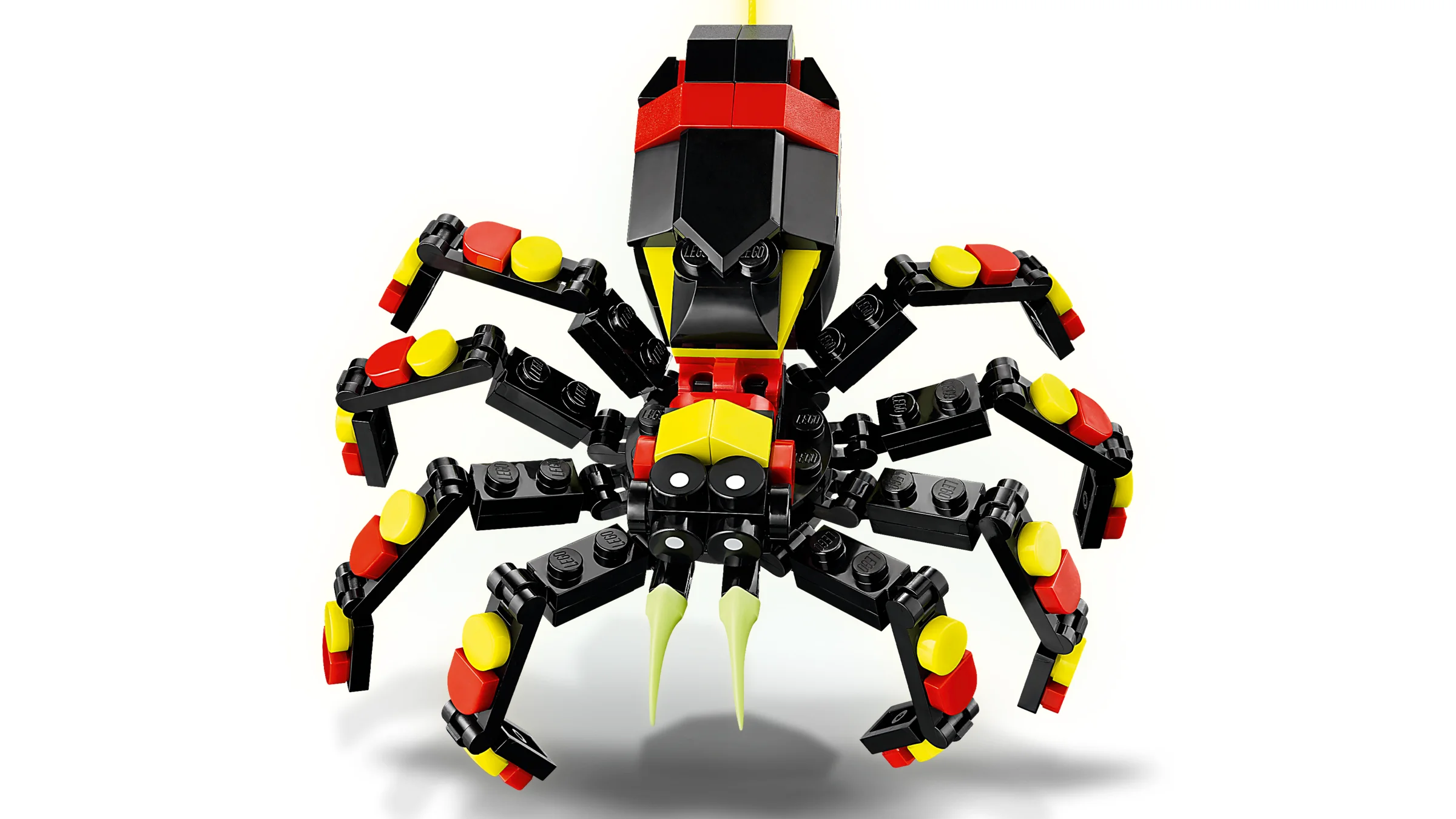 Spider LEGO colorat, cu picioare articulate și aspect surprinzător.