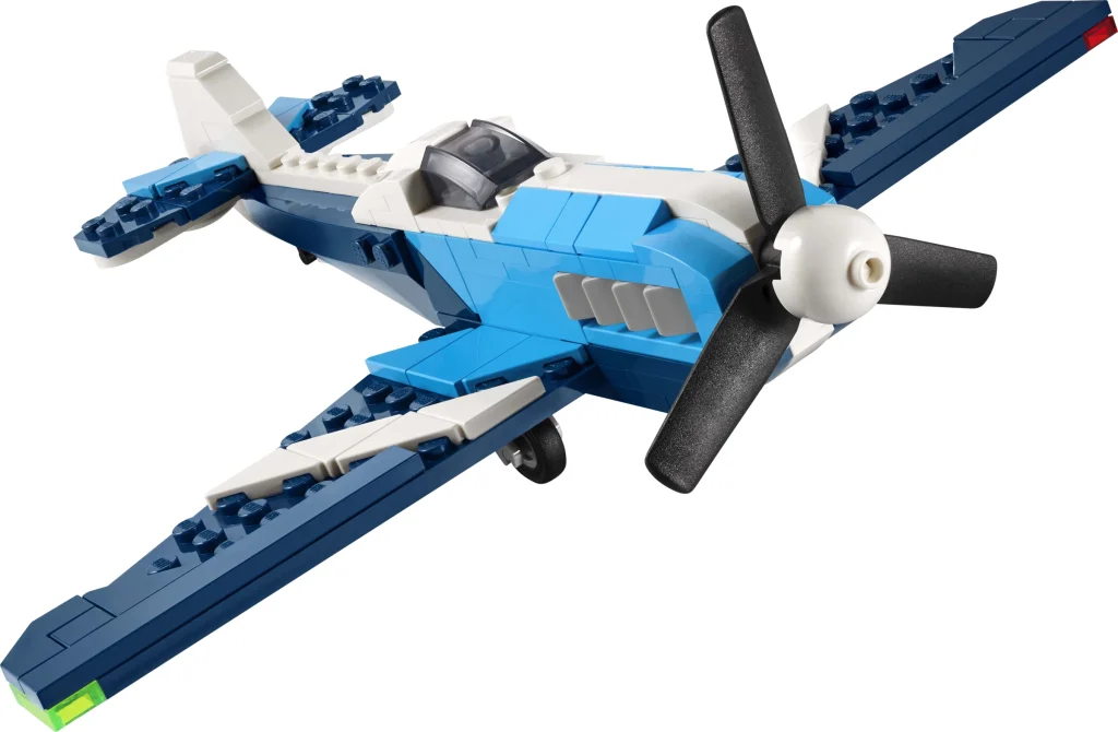 LEGO 31160 - LEGO Creator 31160 Avion de curse: Trei construcții pline de viteză într-un singur set