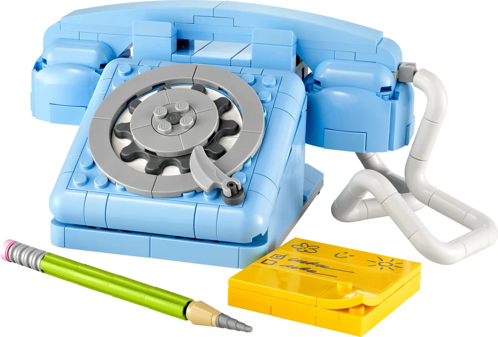 LEGO 31174 - LEGO 31174 Telefon Retro: O piesă de nostalgie 3 în 1 din cărămizi