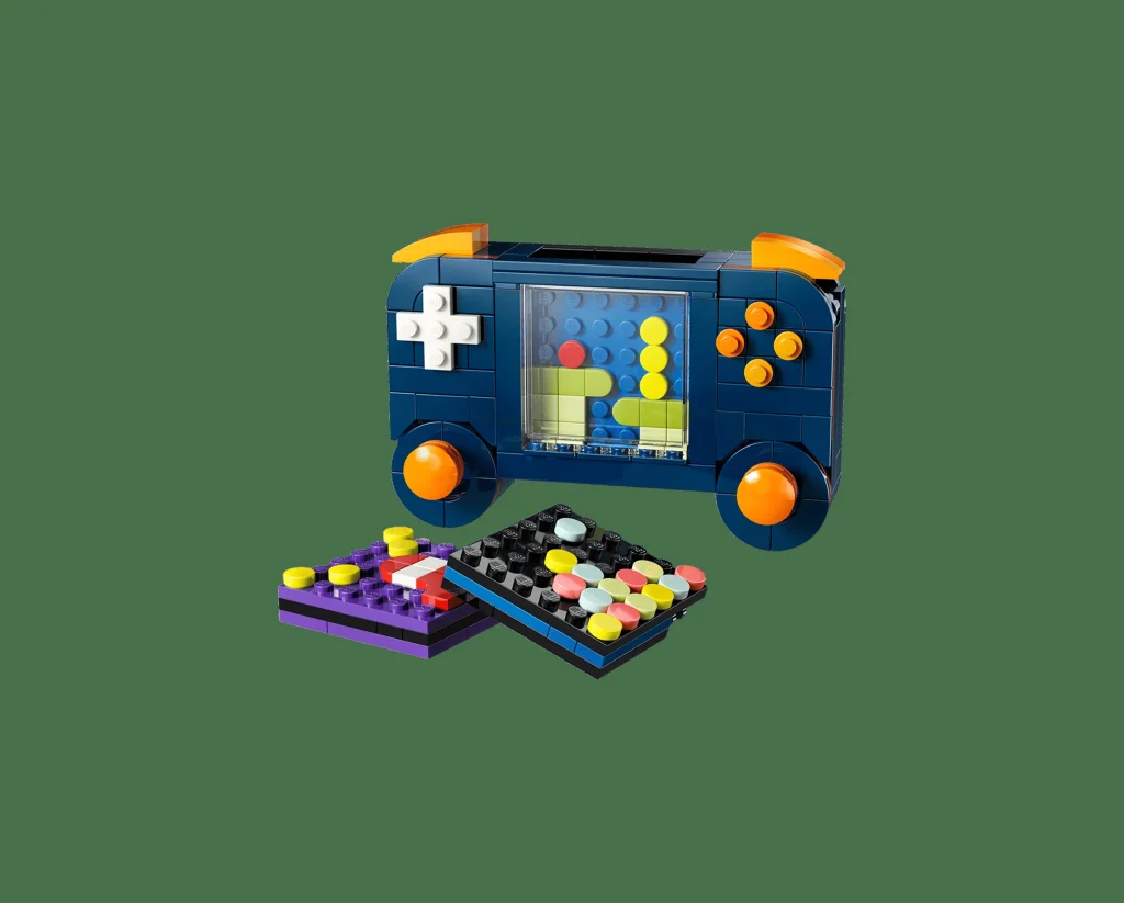 LEGO 31380 - LEGO® Creator 31380 Consolă de Jocuri Retro: O Călătorie 3 în 1 în Nostalgia Pixelată