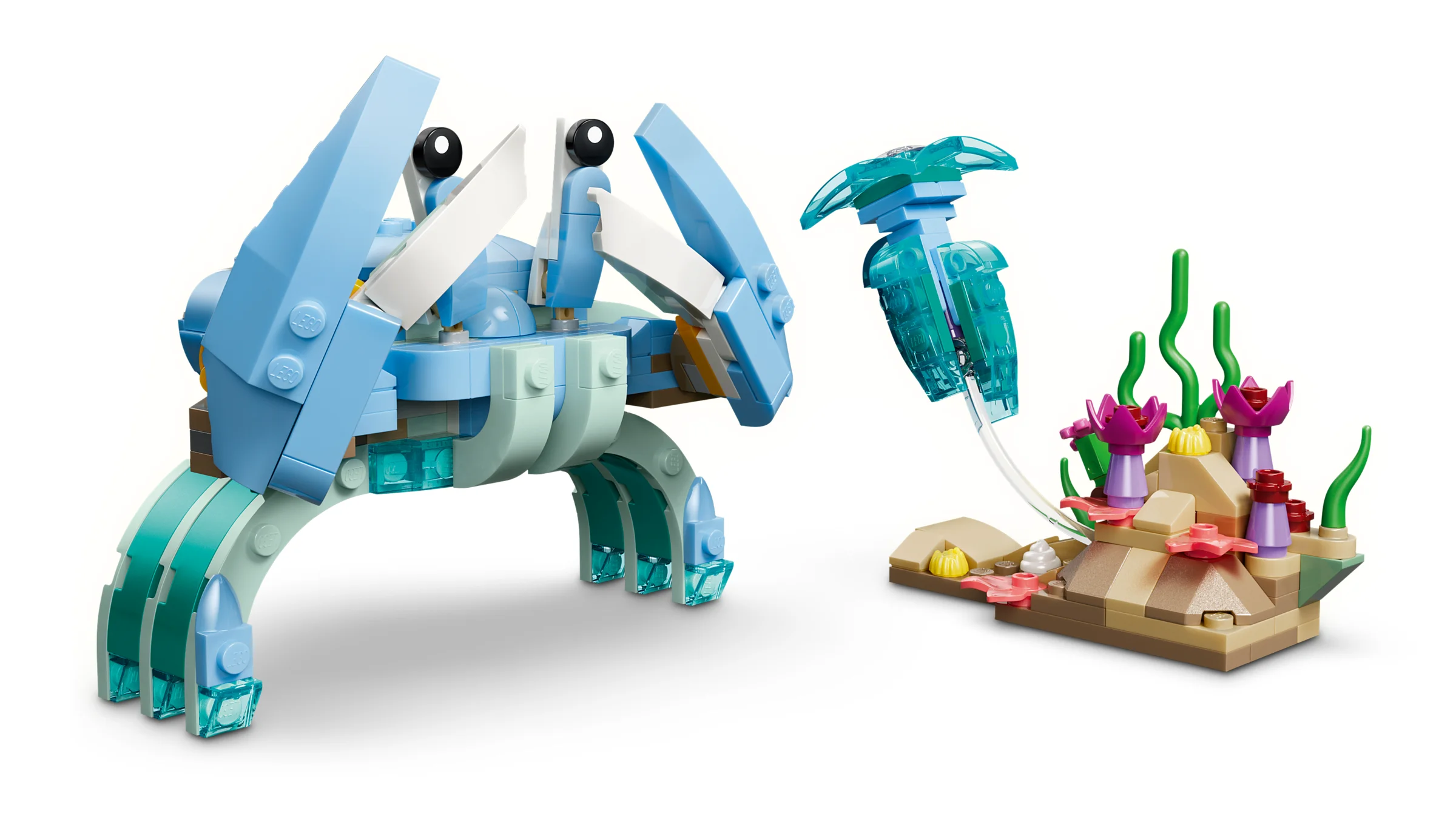 Imagine cu un crab și o scenă subacvatică construite din piese LEGO.
