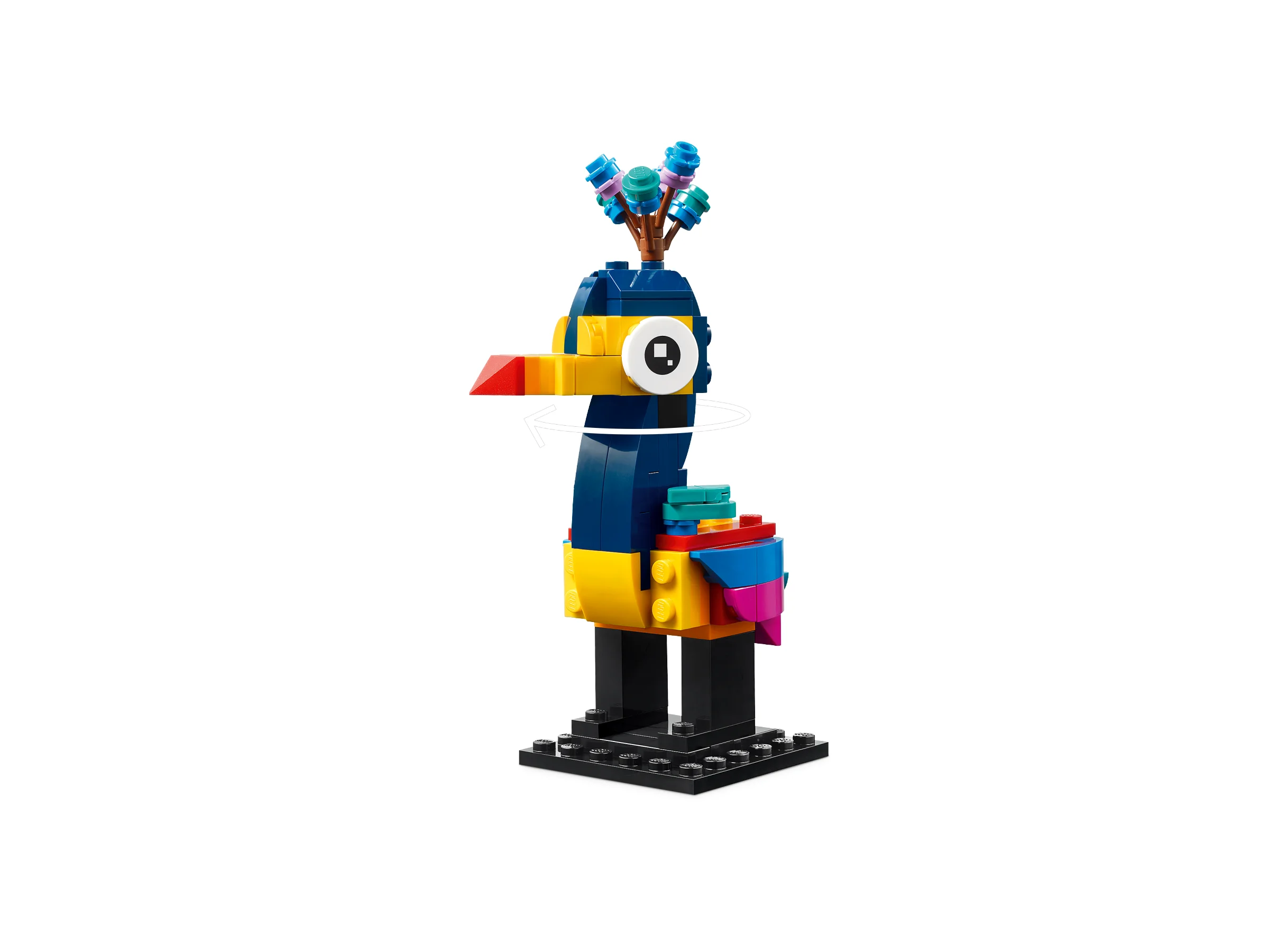 O imagine cu Kevin din setul LEGO BrickHeadz 40752. Pasărea are capul rotativ.