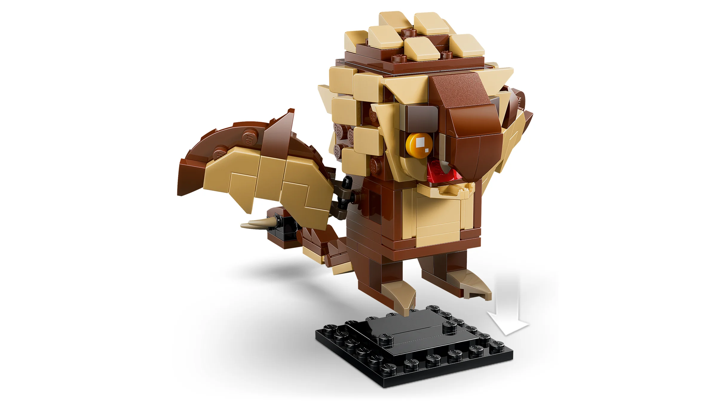 BrickHeadz dragon maro și bej, cu detalii texturate. Demonstrație de plasare pe suportul inclus.