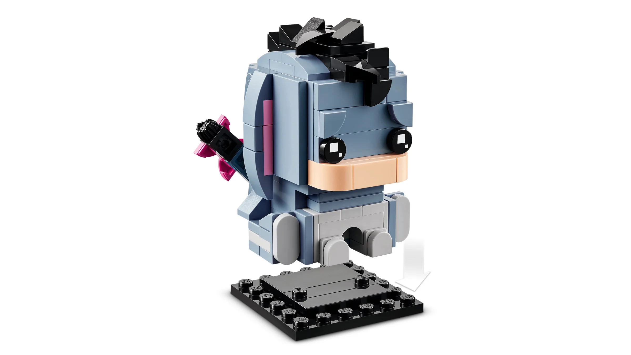 Imagine detaliată a lui Eeyore BrickHeadz, simpatic și trist. 