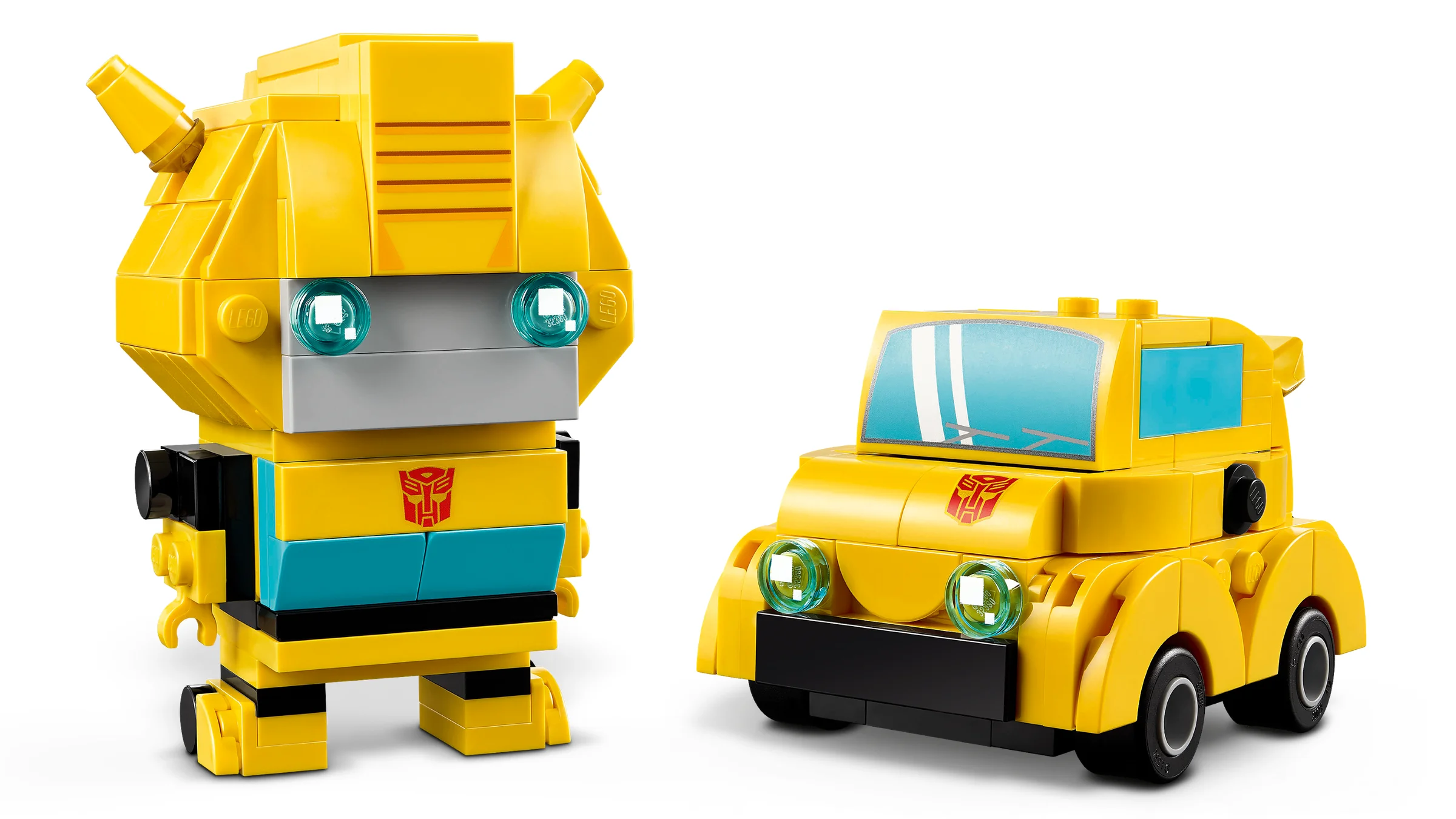 Imagine cu Bumblebee BrickHeadz în formă de robot și mașină. Detaliu clar al ambelor modele.