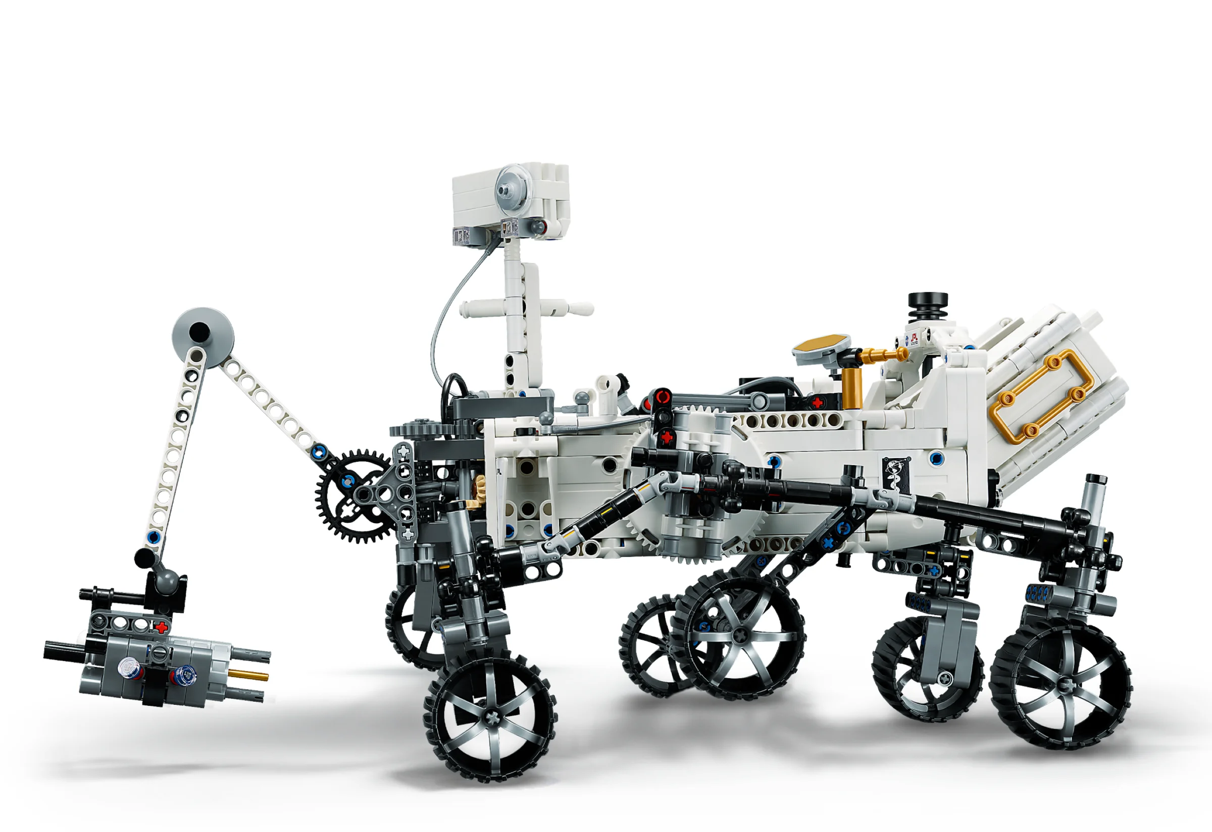 Imagine detaliată cu roverul Perseverance de la NASA, construit din LEGO Technic.