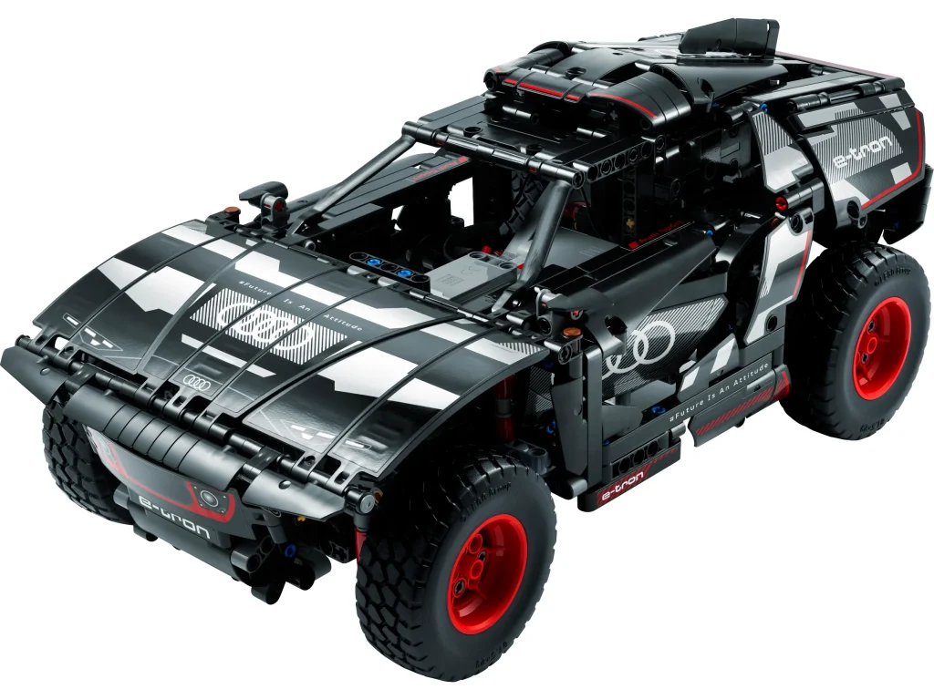 LEGO 42160 - Recenzie LEGO Technic 42160 Audi RS Q e-tron: Bestia de raliu controlată prin aplicație