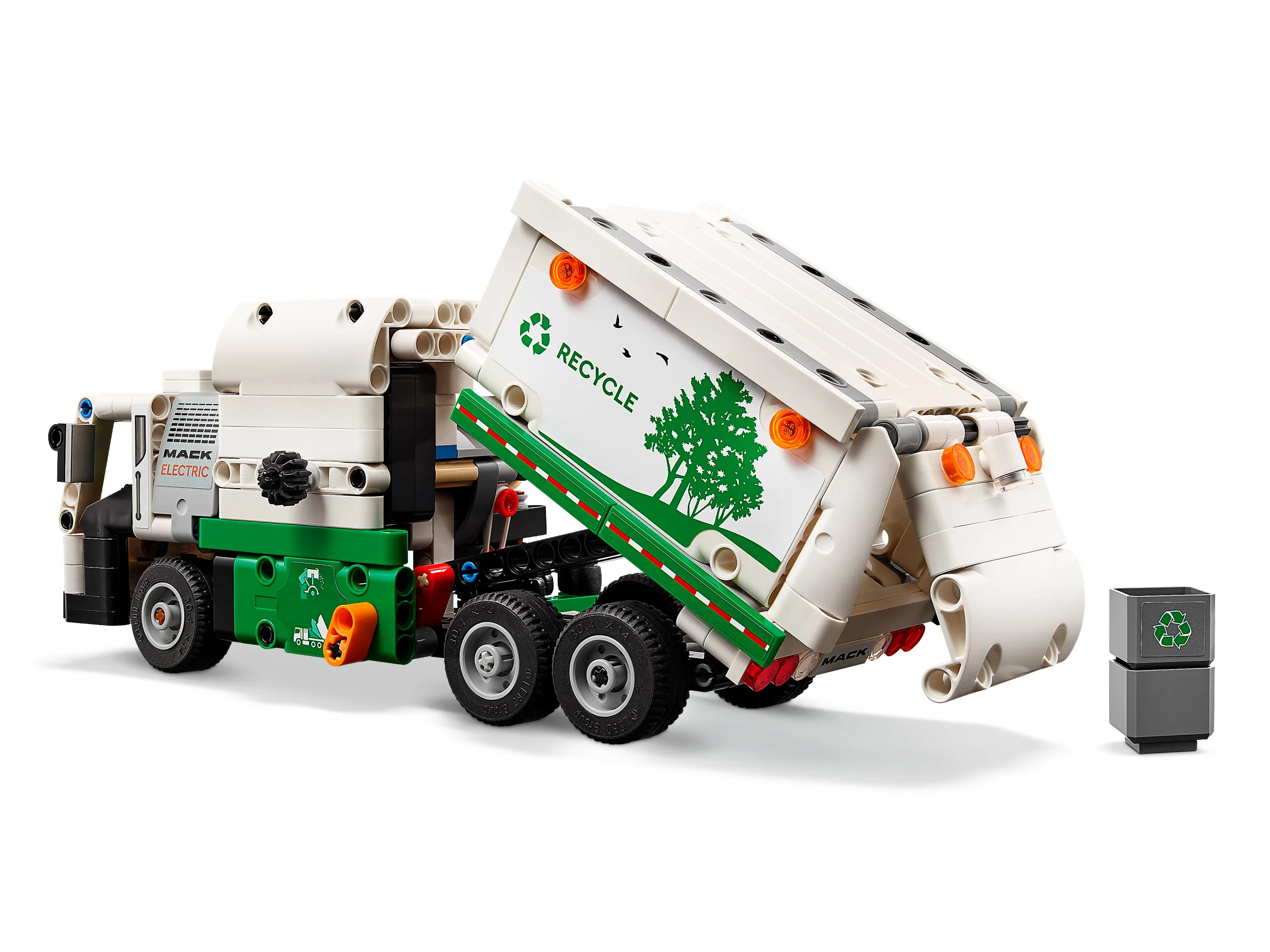 Camionul de gunoi electric Mack LR, o jucărie LEGO Technic ecologică.
