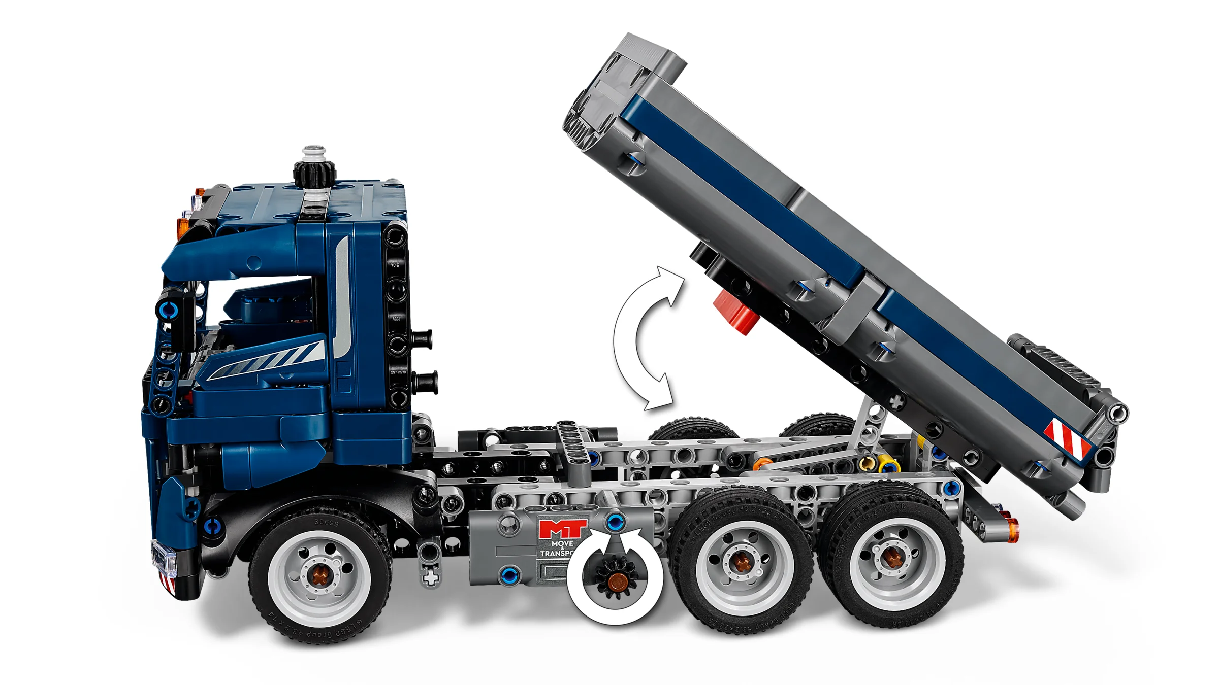 Camion basculant albastru LEGO Technic 42203 cu bena ridicată, arătând funcția de basculare.