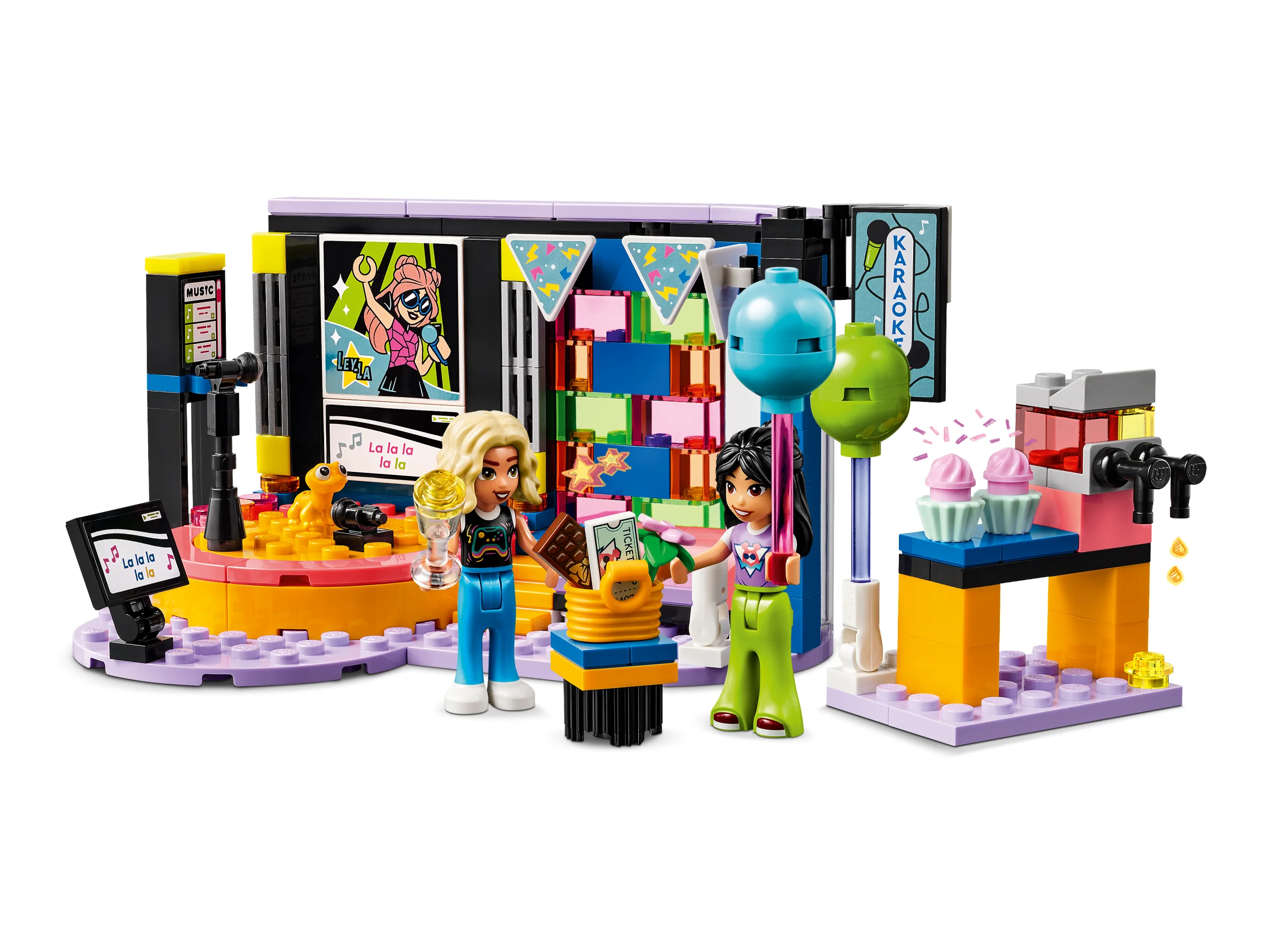 Setul LEGO Friends 42610 Karaoke Music Party, cu figurine și detalii colorate pentru distracție muzicală.