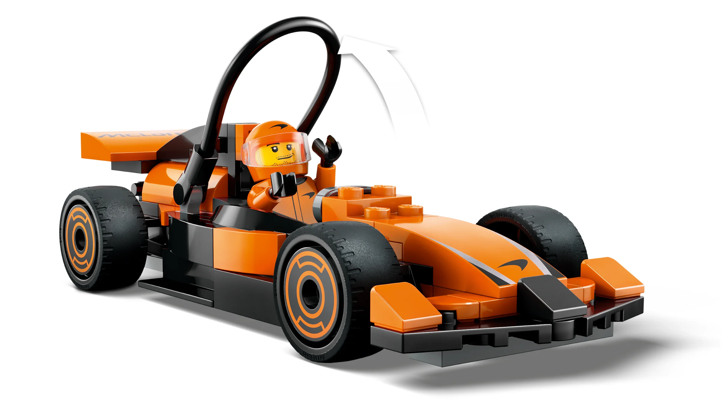 Mașină de curse McLaren cu șofer, portocalie și neagră, un model detaliat LEGO City.