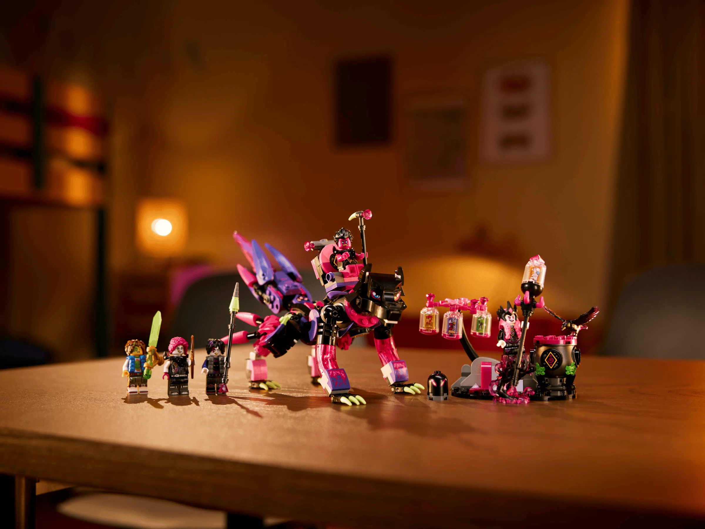 Imagine cu setul LEGO 71483, creaturile din coșmar ale Vrăjitoarei Niciodată.