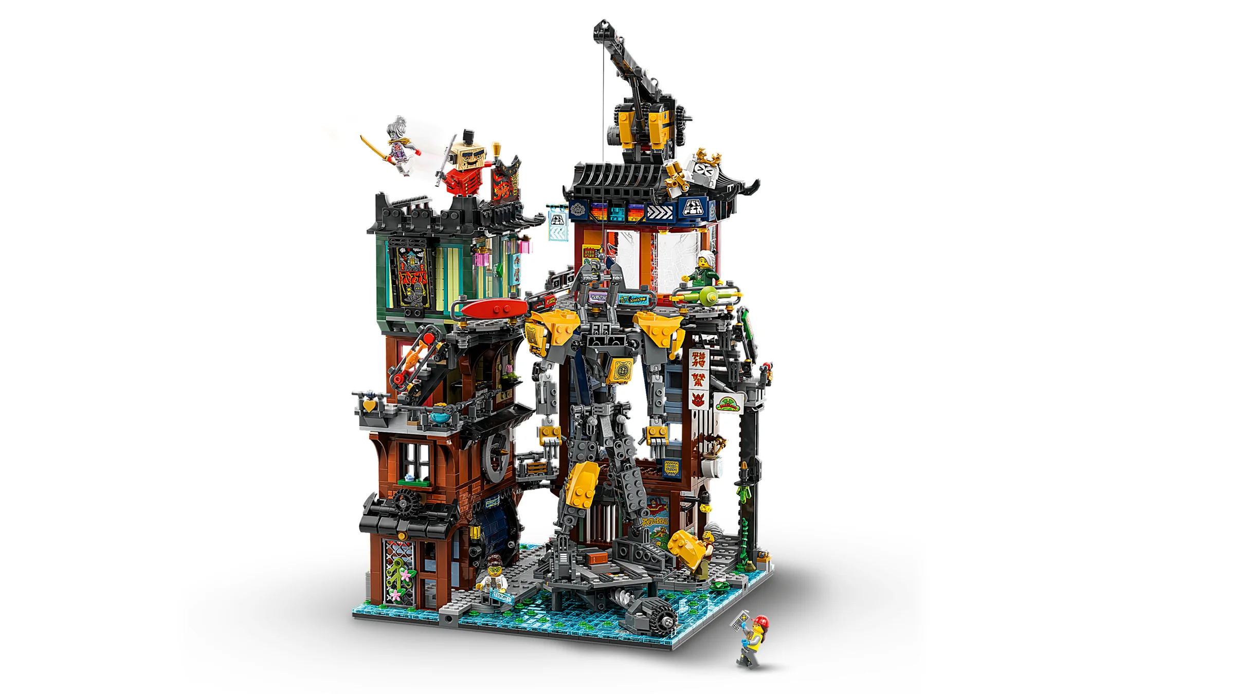 Imagine cu setul LEGO Ninjago 71837. Un set detaliat cu ateliere și minifigurine.