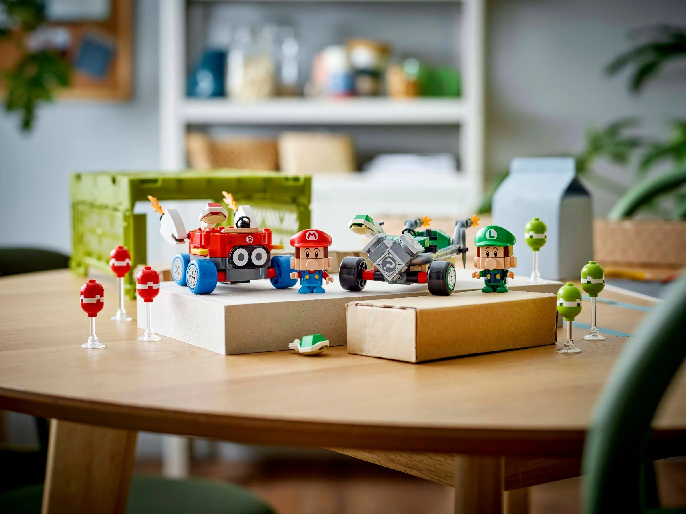 Imagine cu setul LEGO Baby Mario vs. Baby Luigi, cu detaliile și personajele principale.