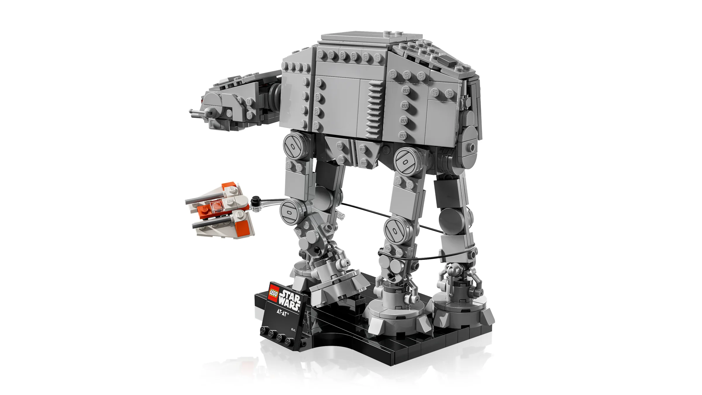 Imagine cu AT-AT LEGO Star Wars (75440), model detaliat și compact.