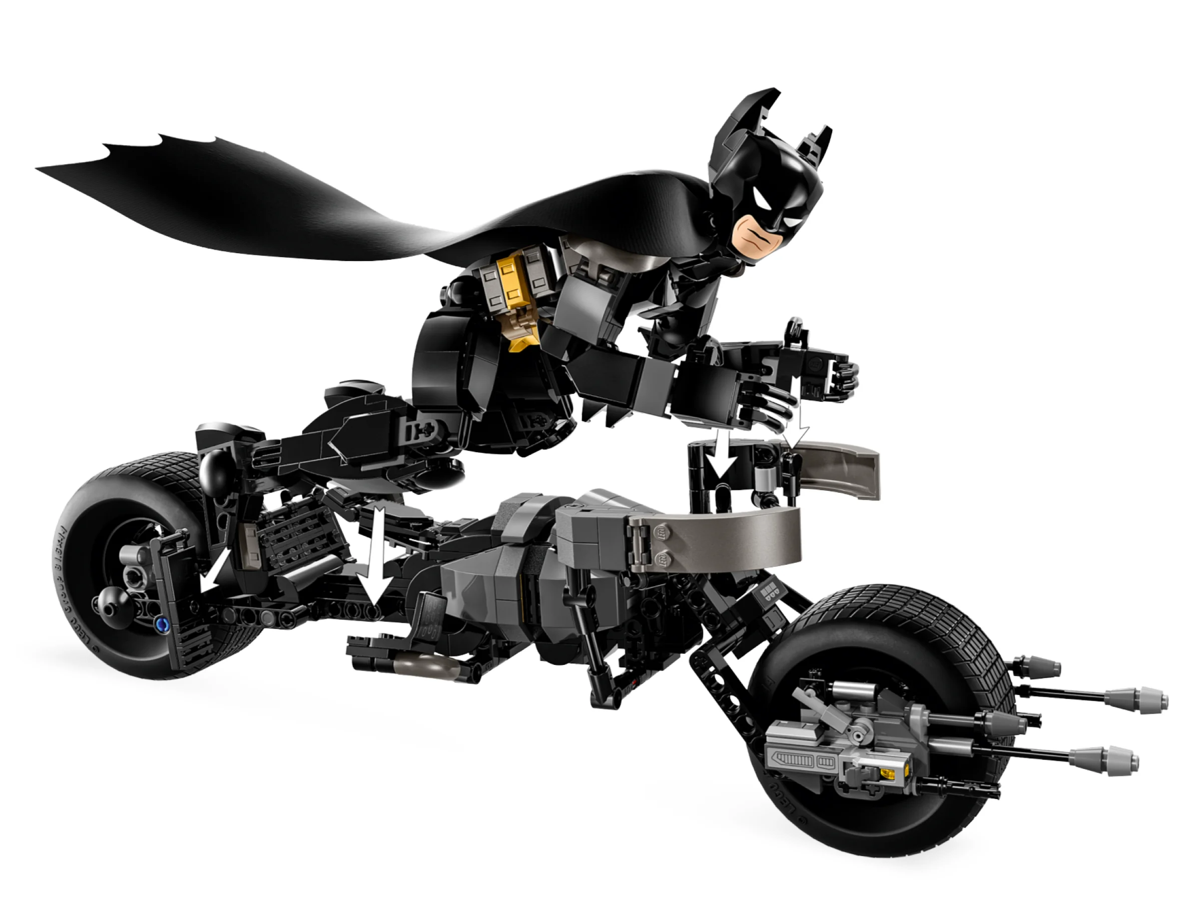 Imagine detaliată cu Batman pe motocicleta Bat-Pod, construite din LEGO. Set detaliat.